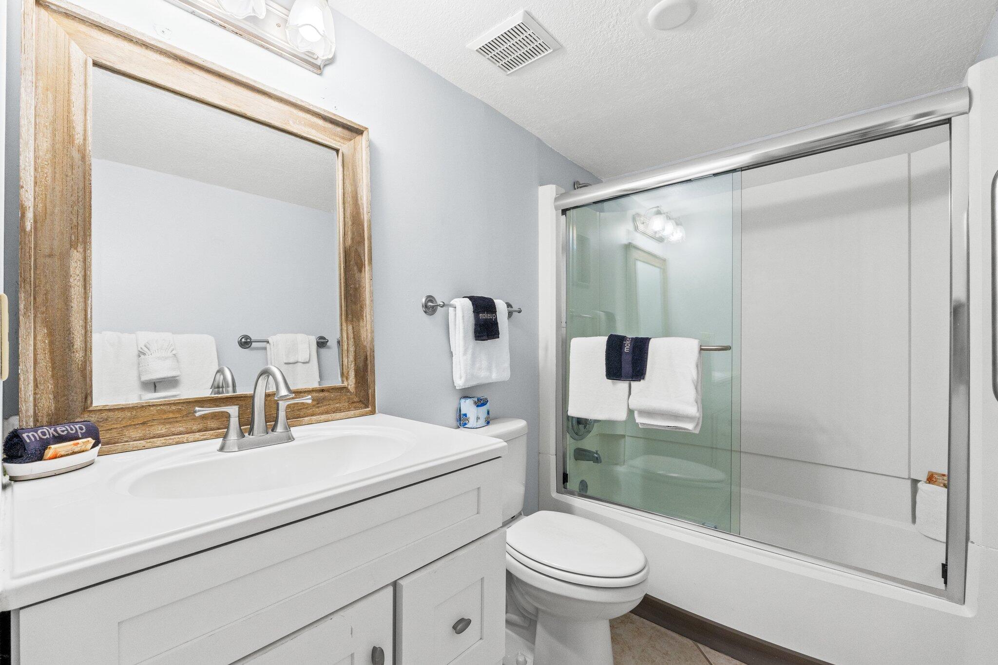 SHORELINE TOWERS 2 - Residential