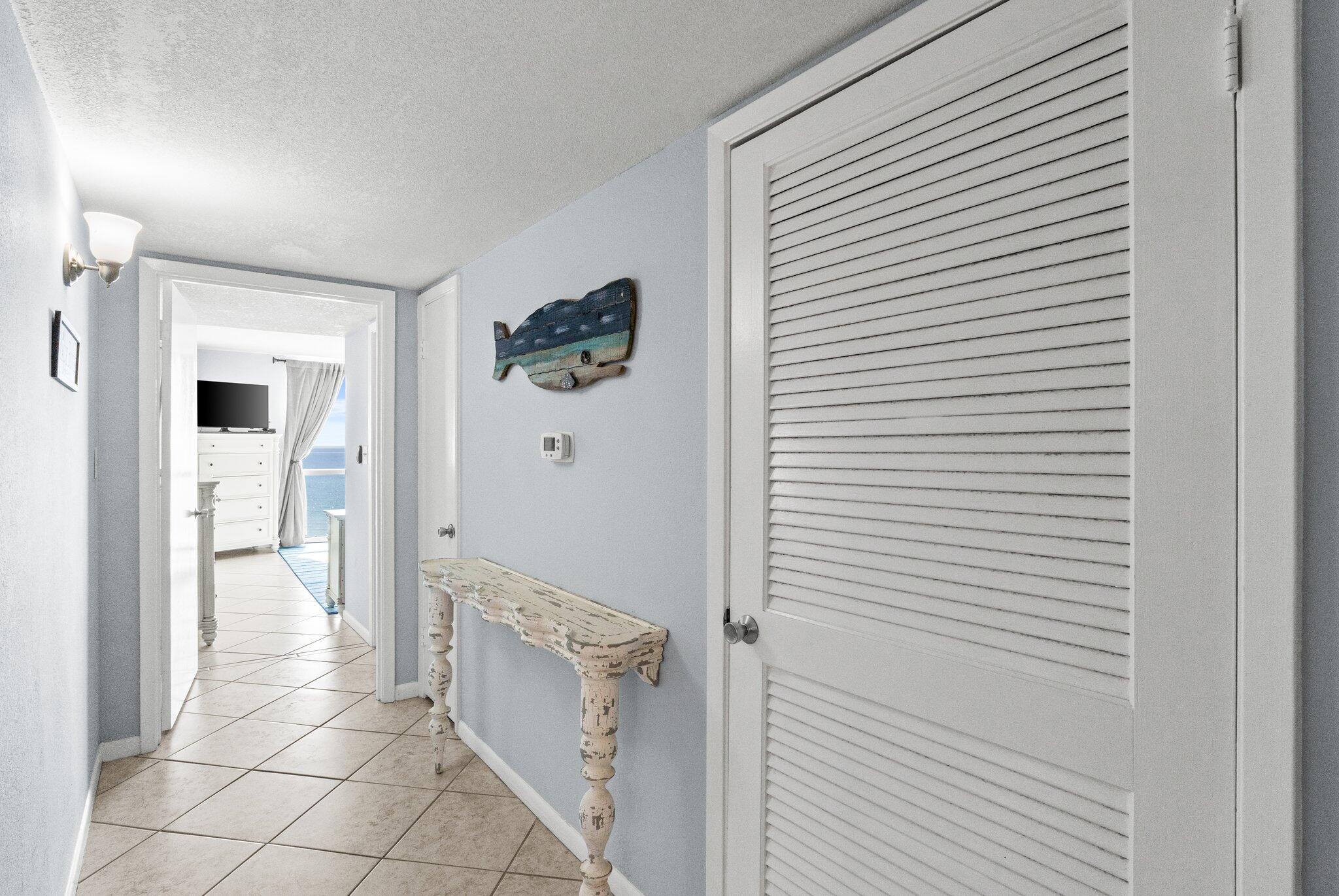 SHORELINE TOWERS 2 - Residential