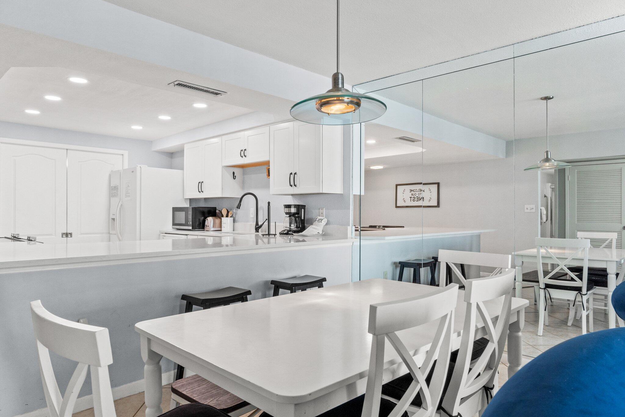 SHORELINE TOWERS 2 - Residential