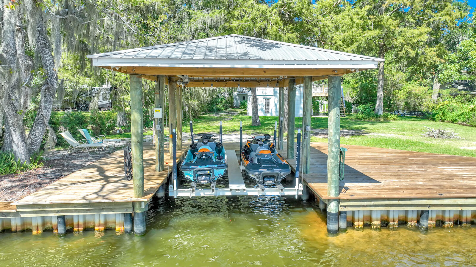 JOLLY BAY ACRES - Residential