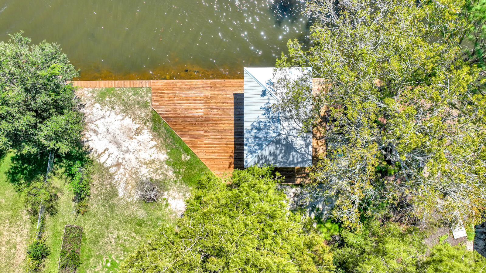 JOLLY BAY ACRES - Residential