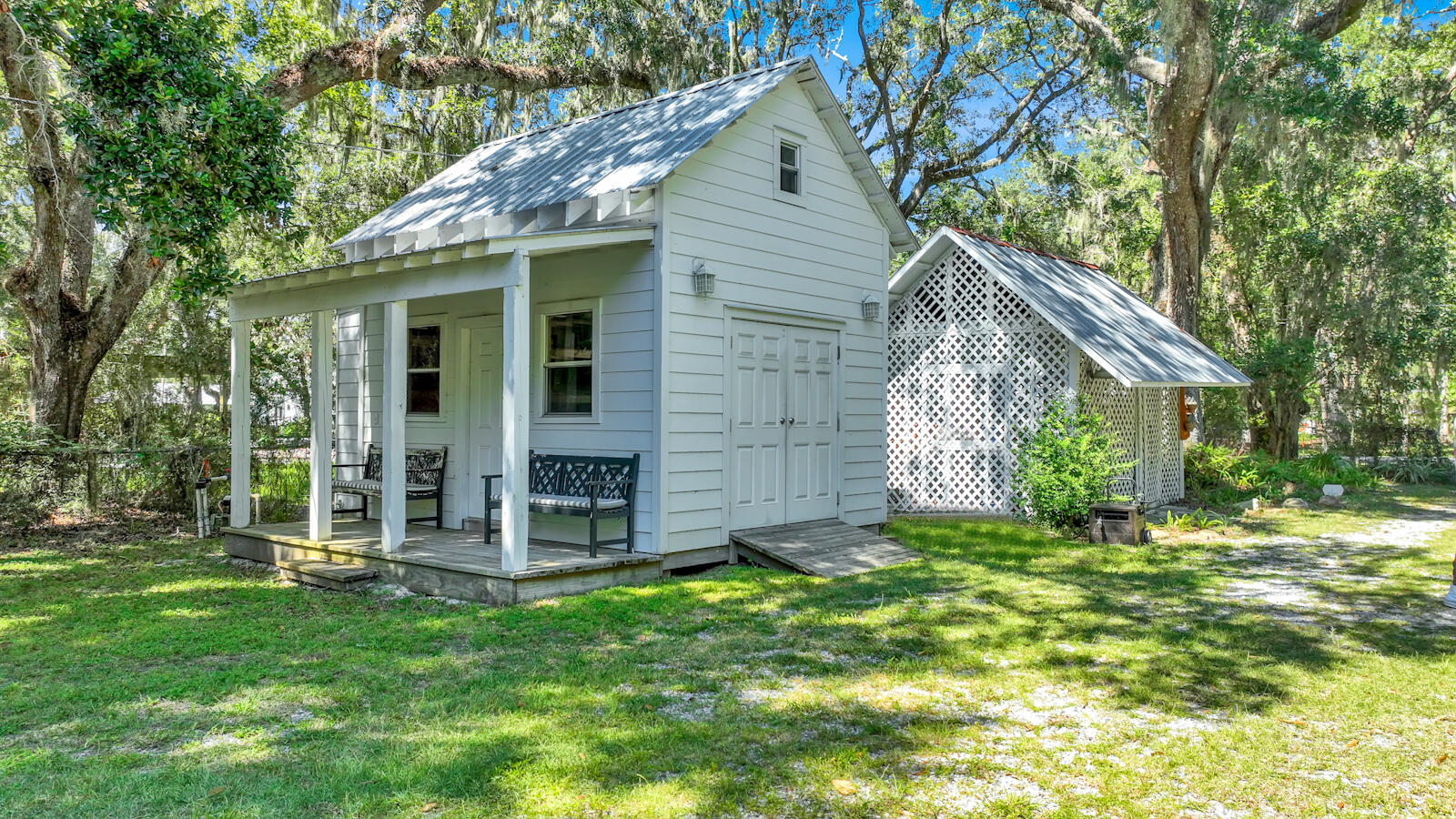 JOLLY BAY ACRES - Residential