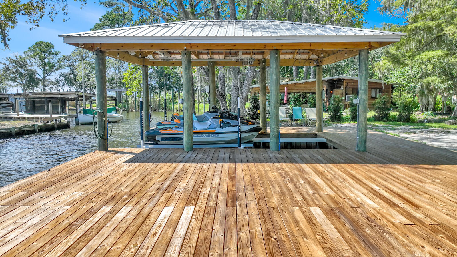 JOLLY BAY ACRES - Residential