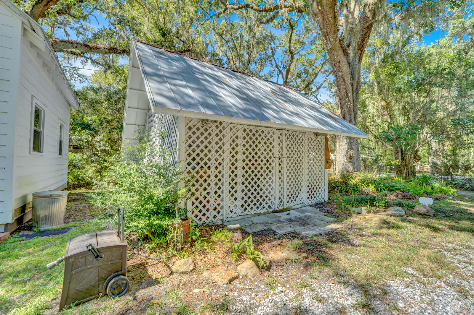 JOLLY BAY ACRES - Residential