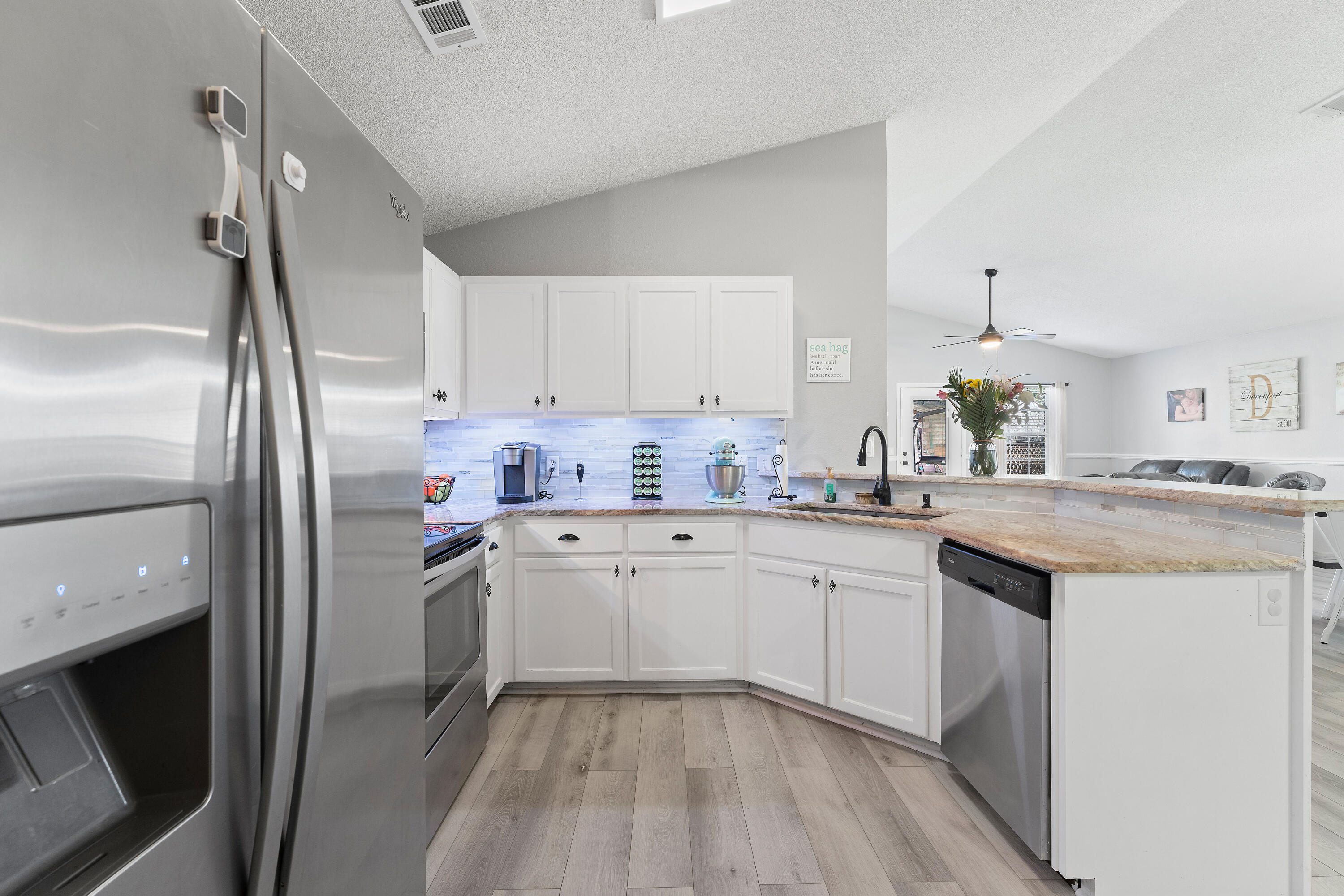 HOLLEY BY THE SEA - Residential