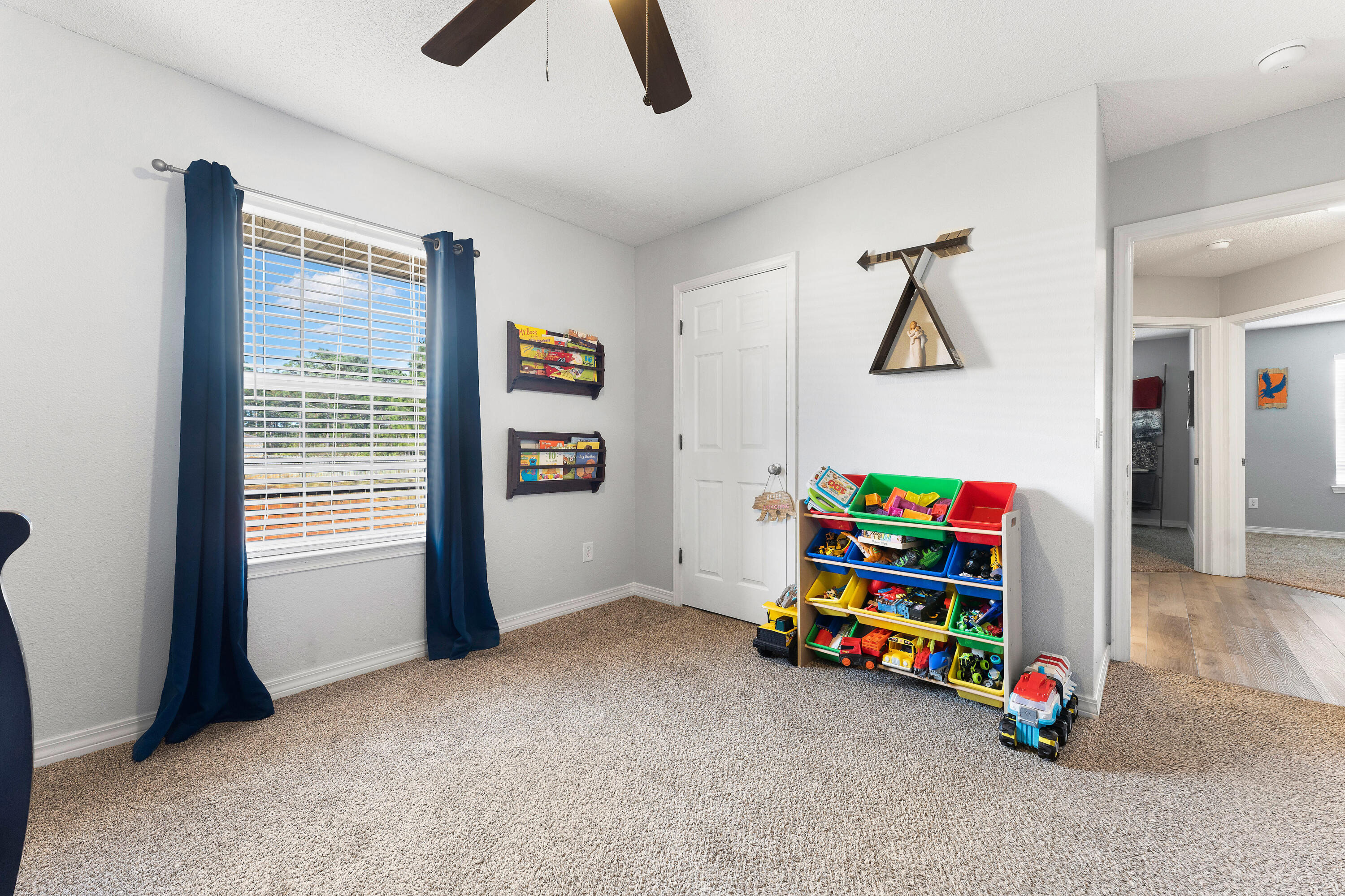 HOLLEY BY THE SEA - Residential