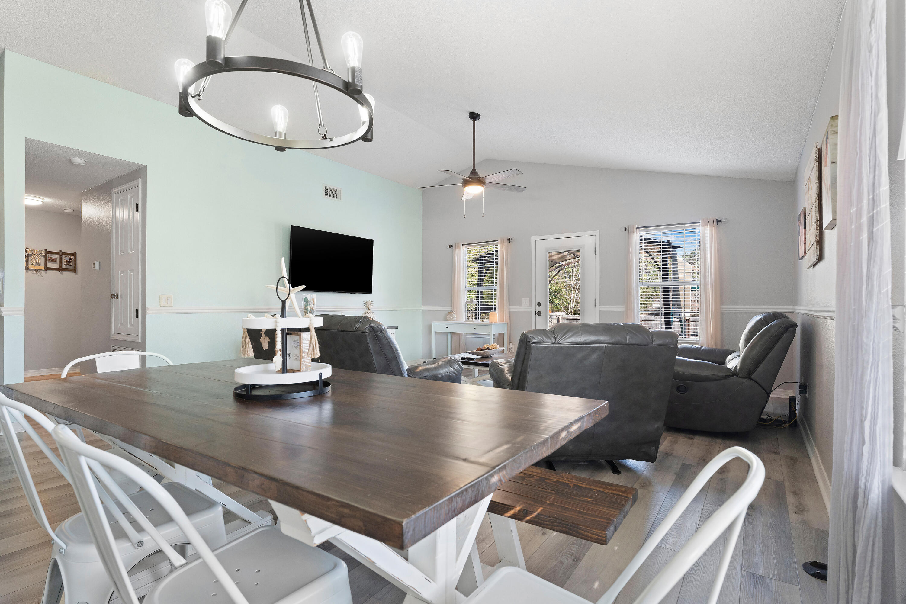 HOLLEY BY THE SEA - Residential