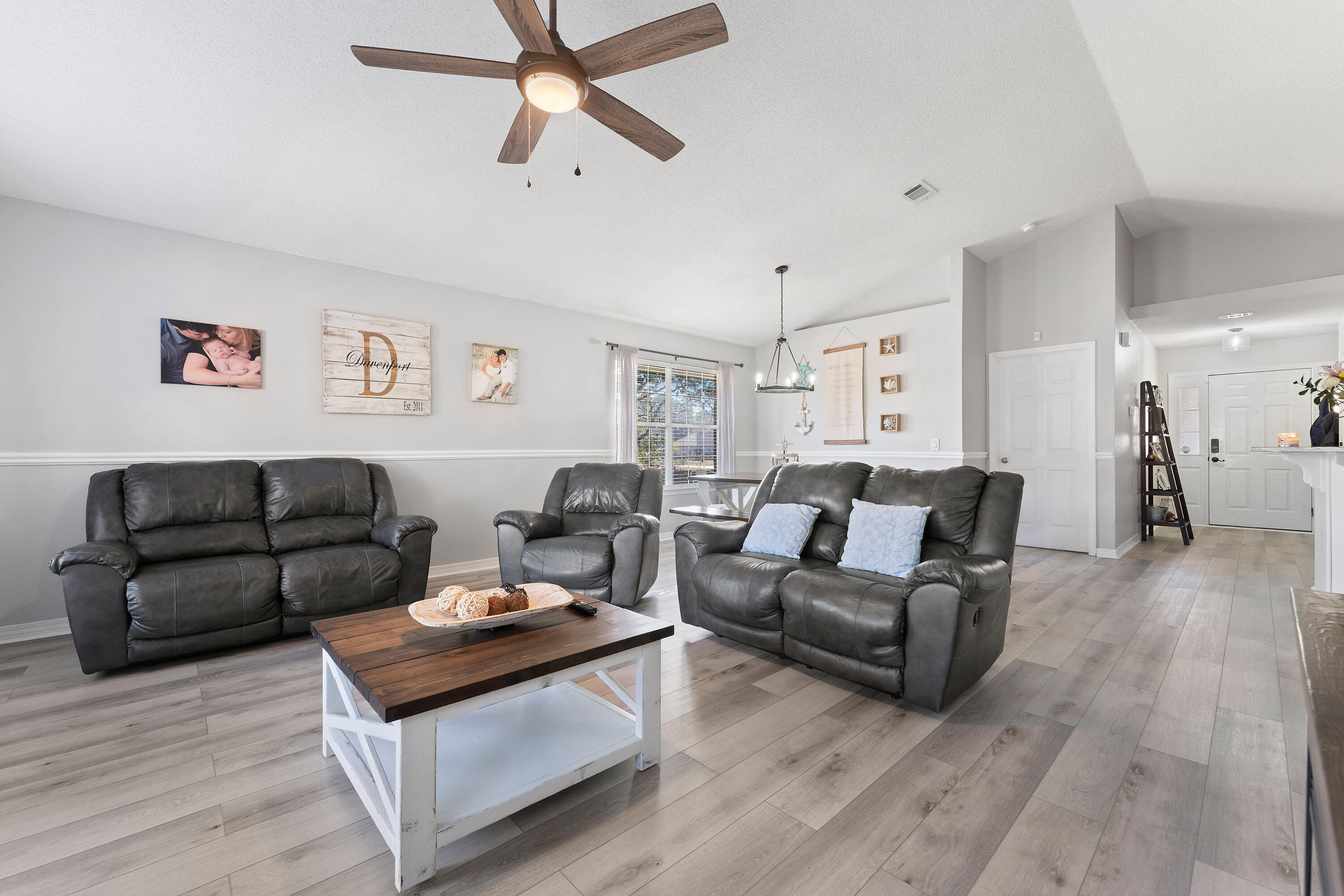 HOLLEY BY THE SEA - Residential