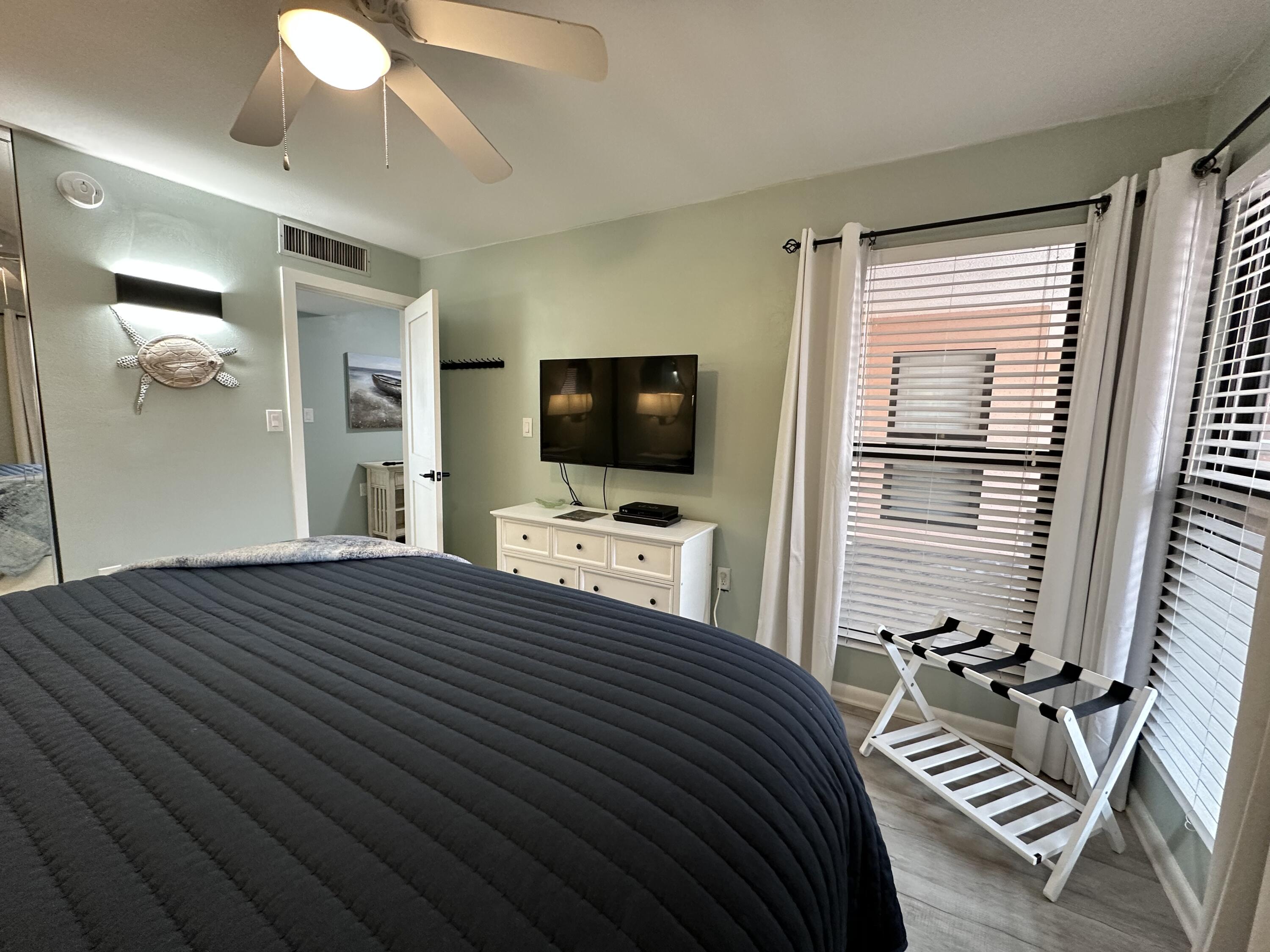 JETTY EAST CONDO - Residential