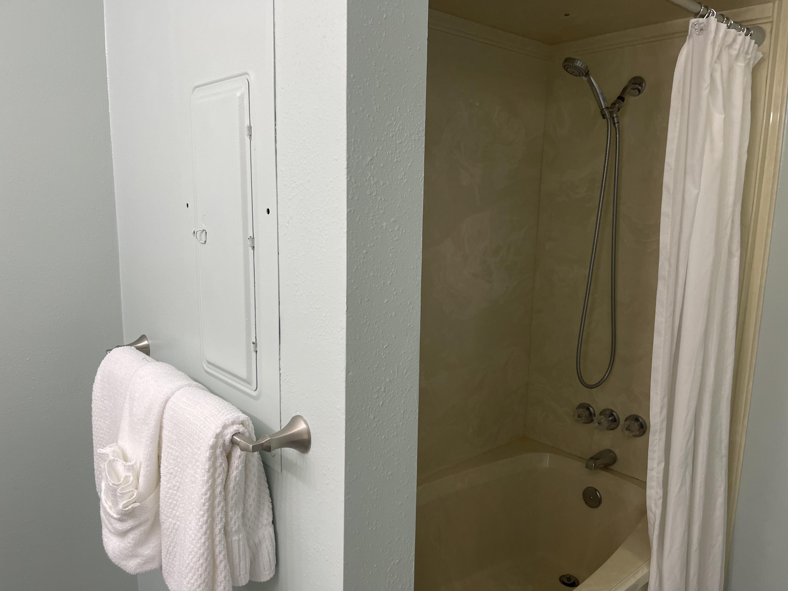 JETTY EAST CONDO - Residential