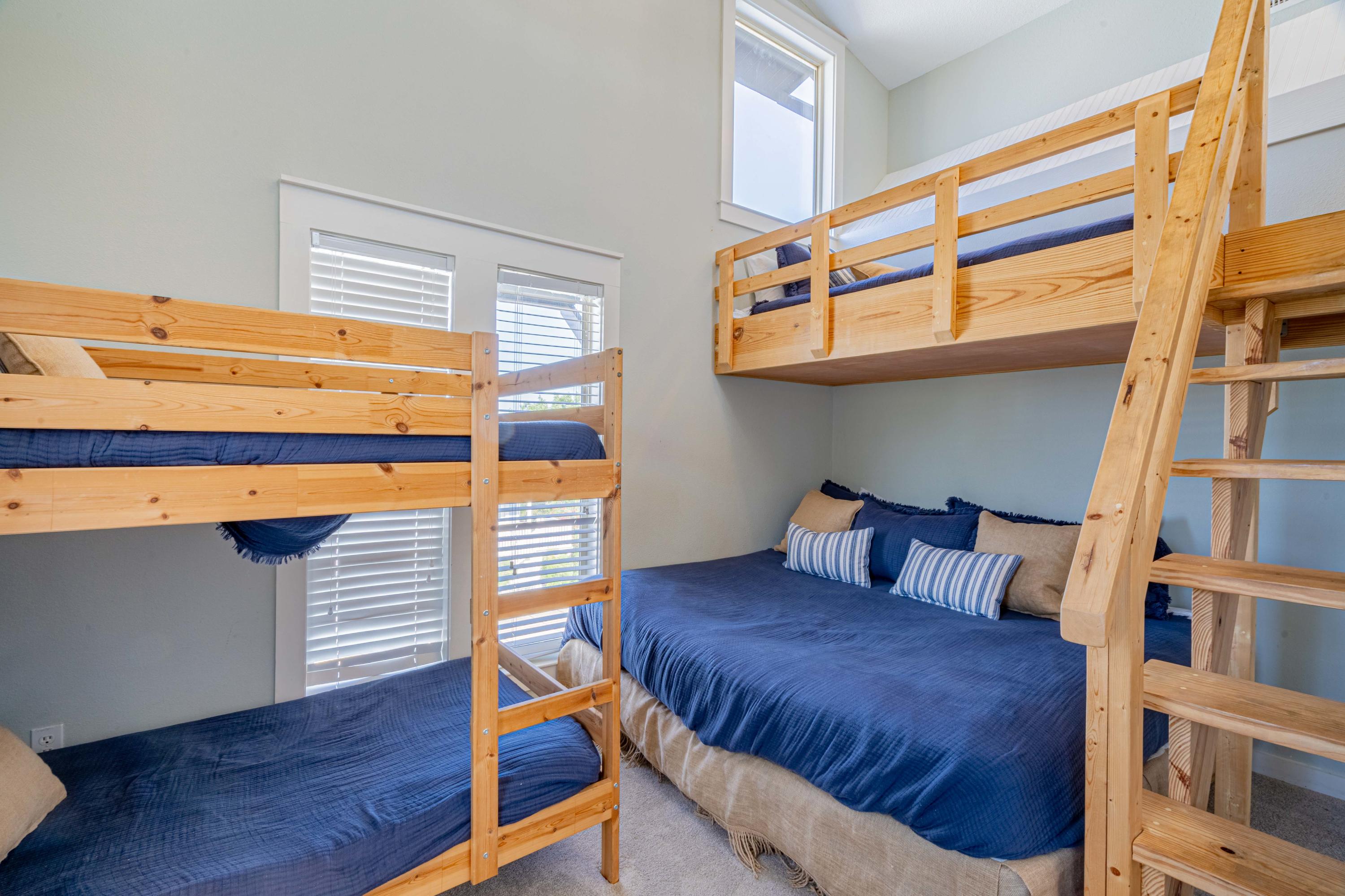 ROLLING DUNES ESTATES UNIT 2 - Residential