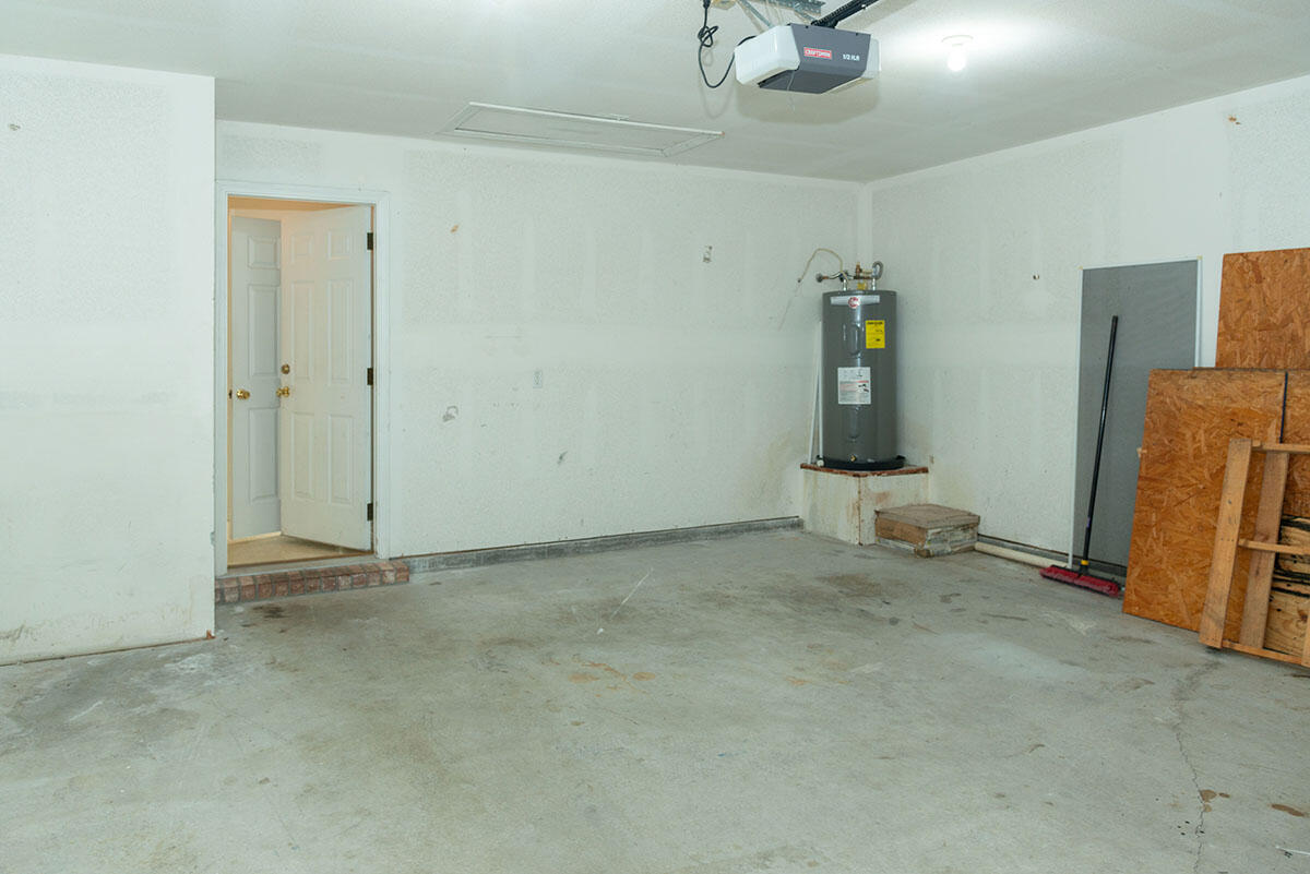 PARKER PLACE - Residential Lease