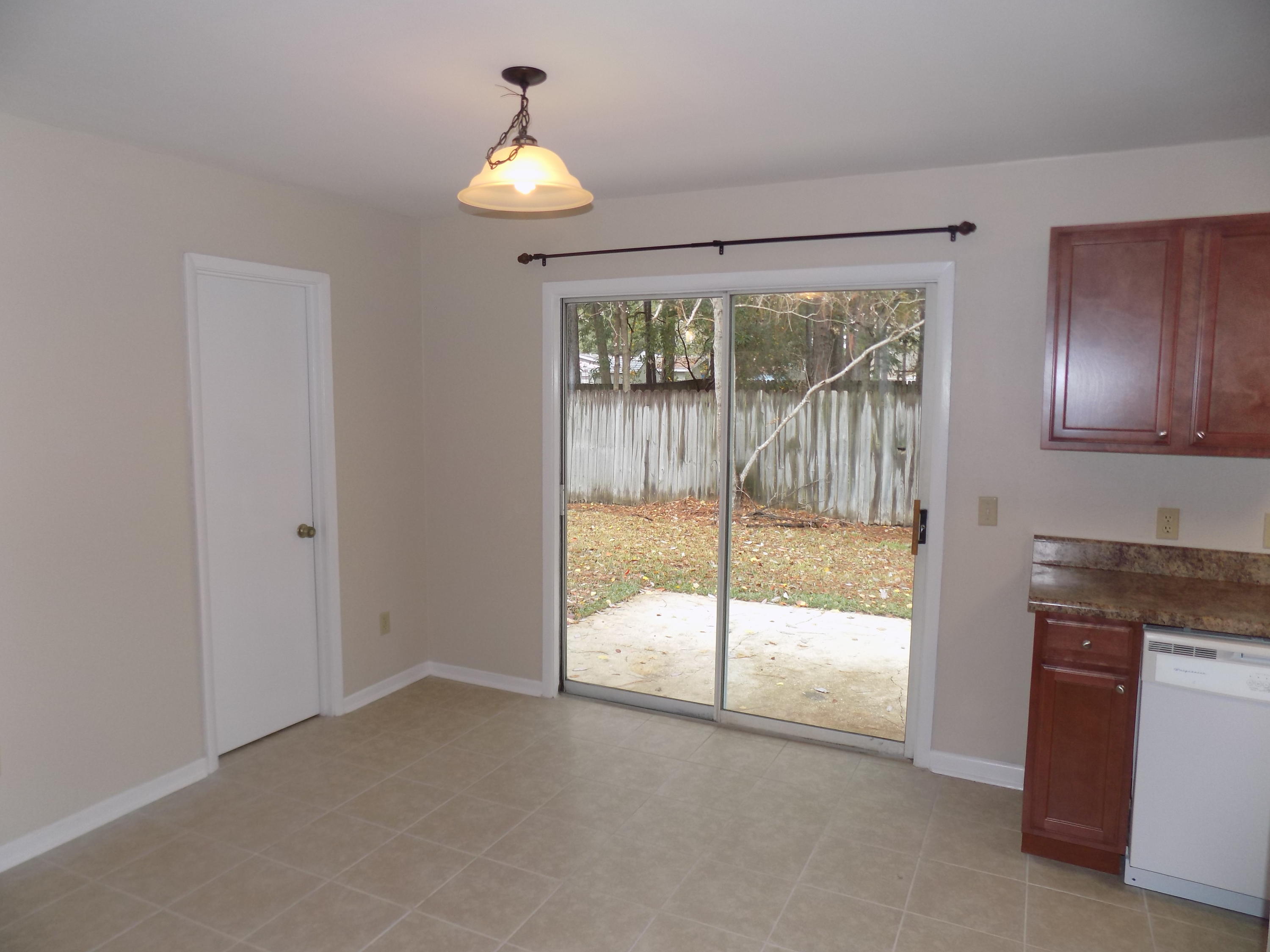 PINE MEADOWS - Residential Lease