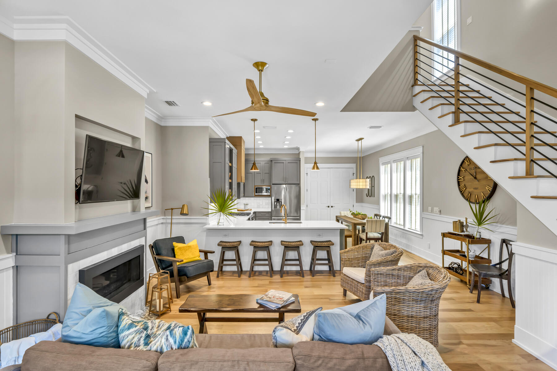 GRAYTON BEACH VILLAGE SQUARE - Residential