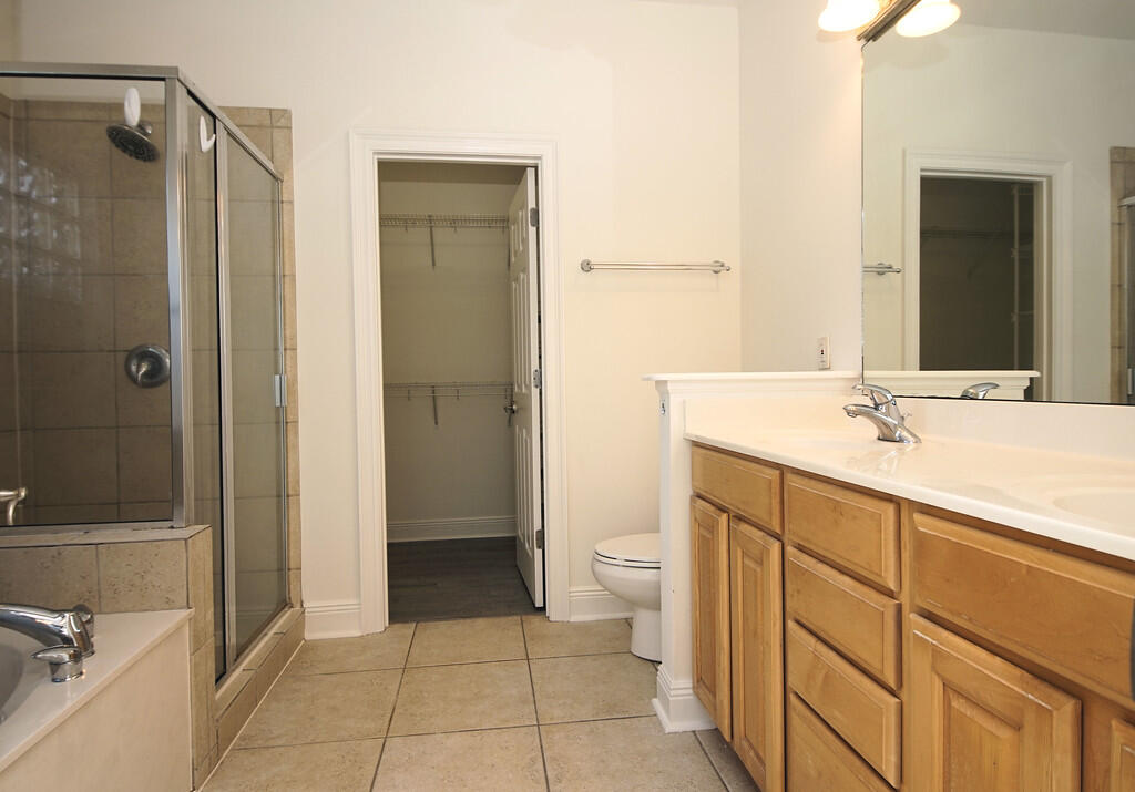 OLDE FLORIDA LAKES - Residential