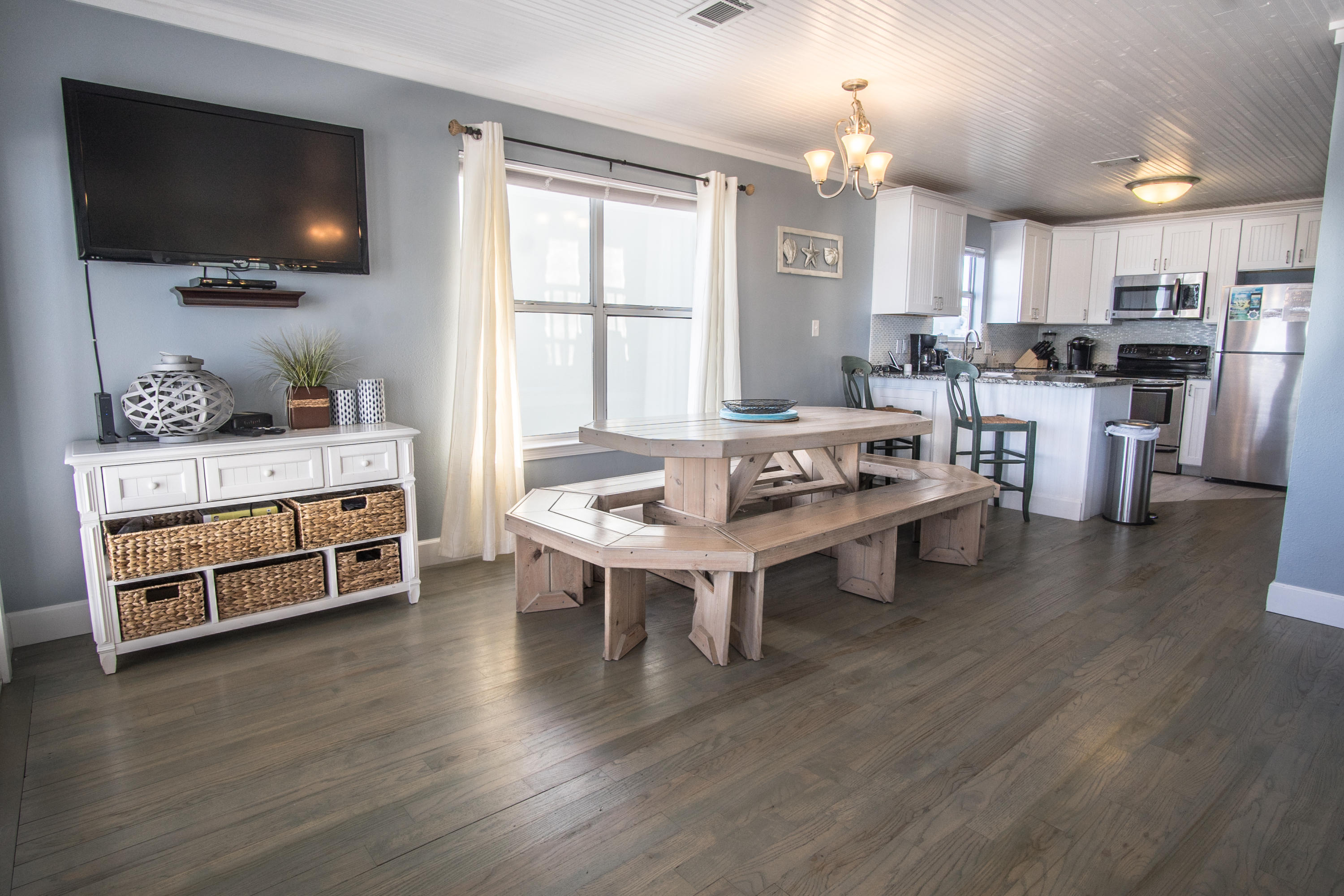 CRYSTAL PIER COURTYARD T/H - Residential