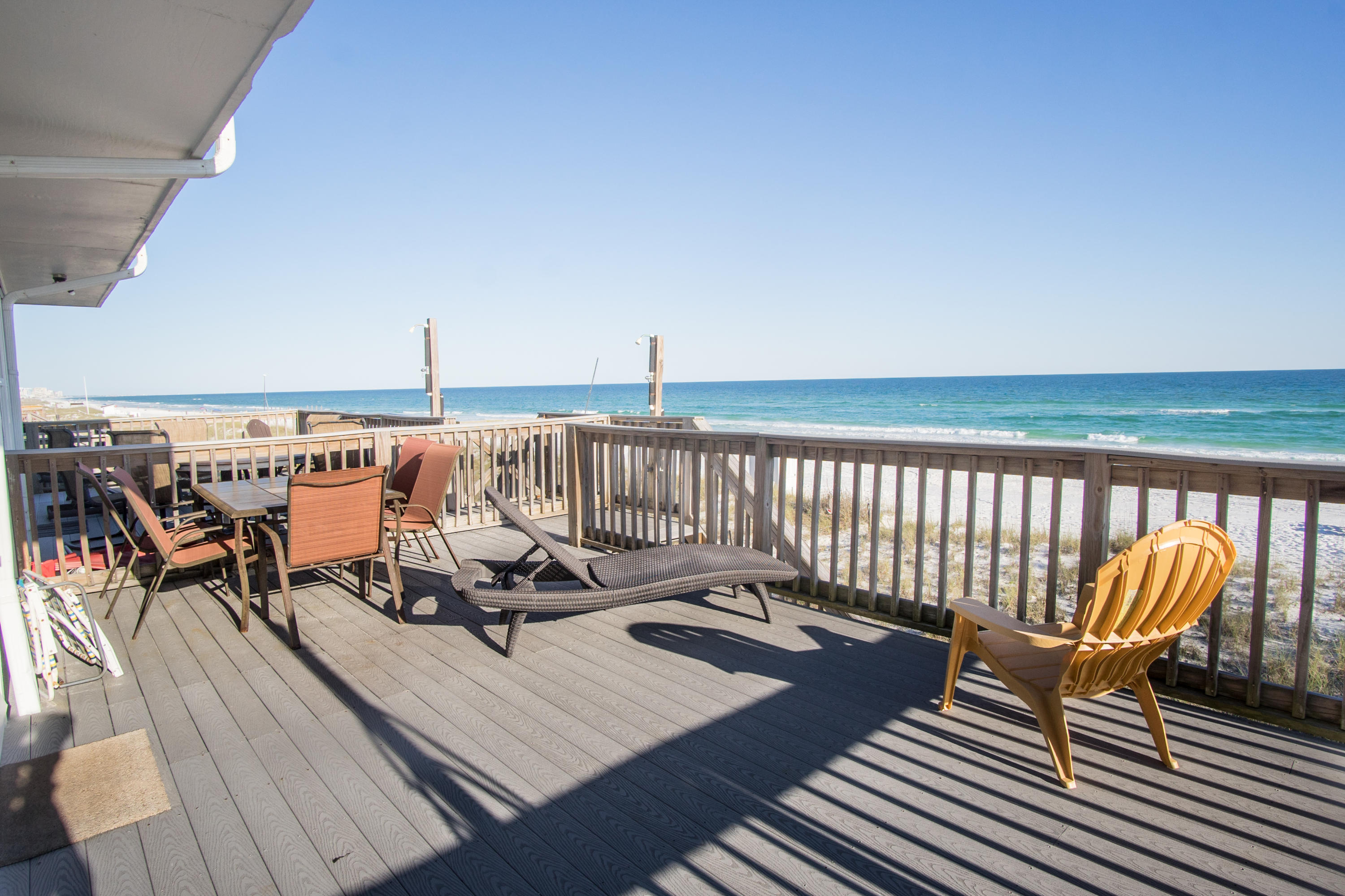 CRYSTAL PIER COURTYARD T/H - Residential