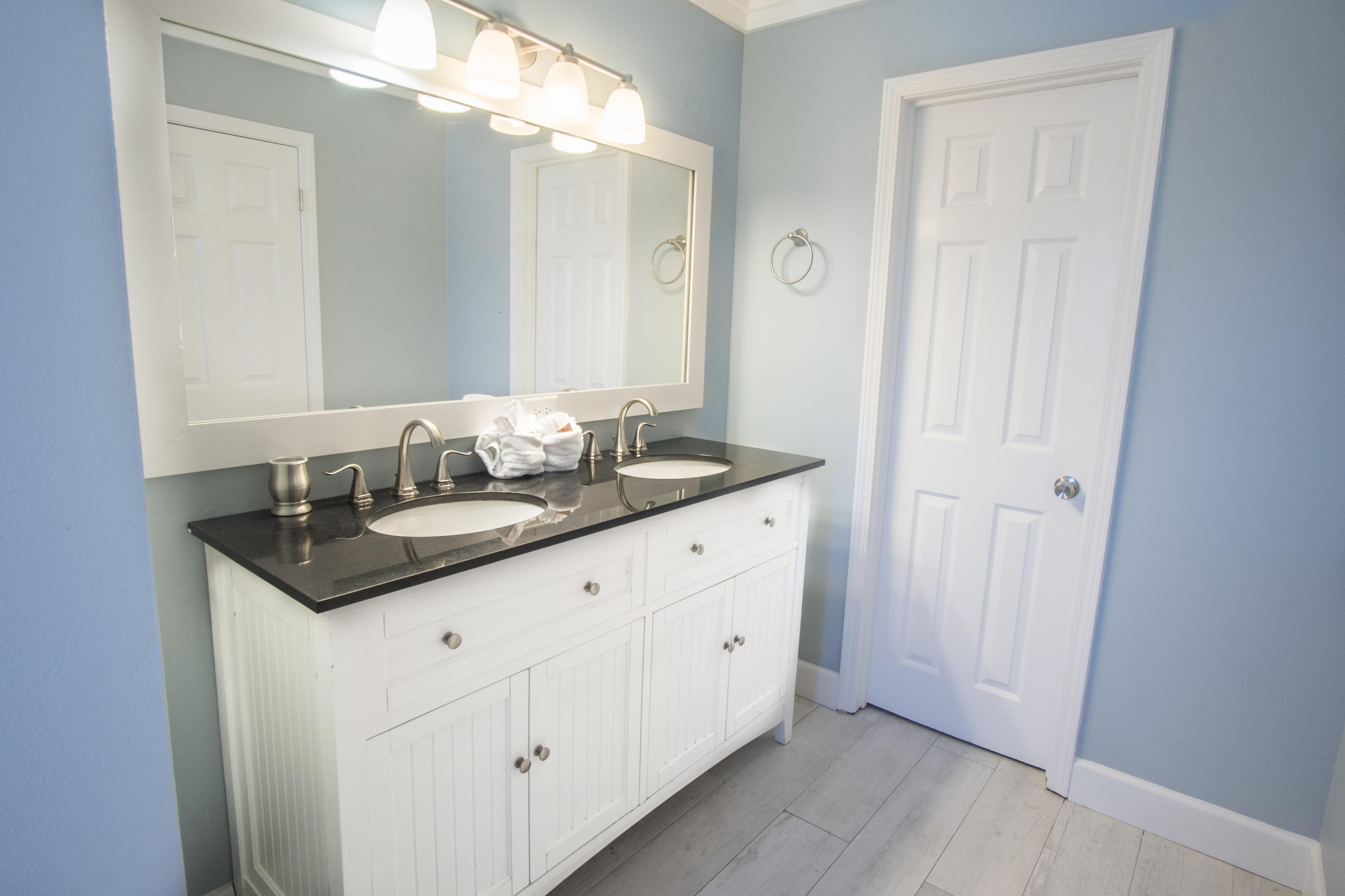 CRYSTAL PIER COURTYARD T/H - Residential