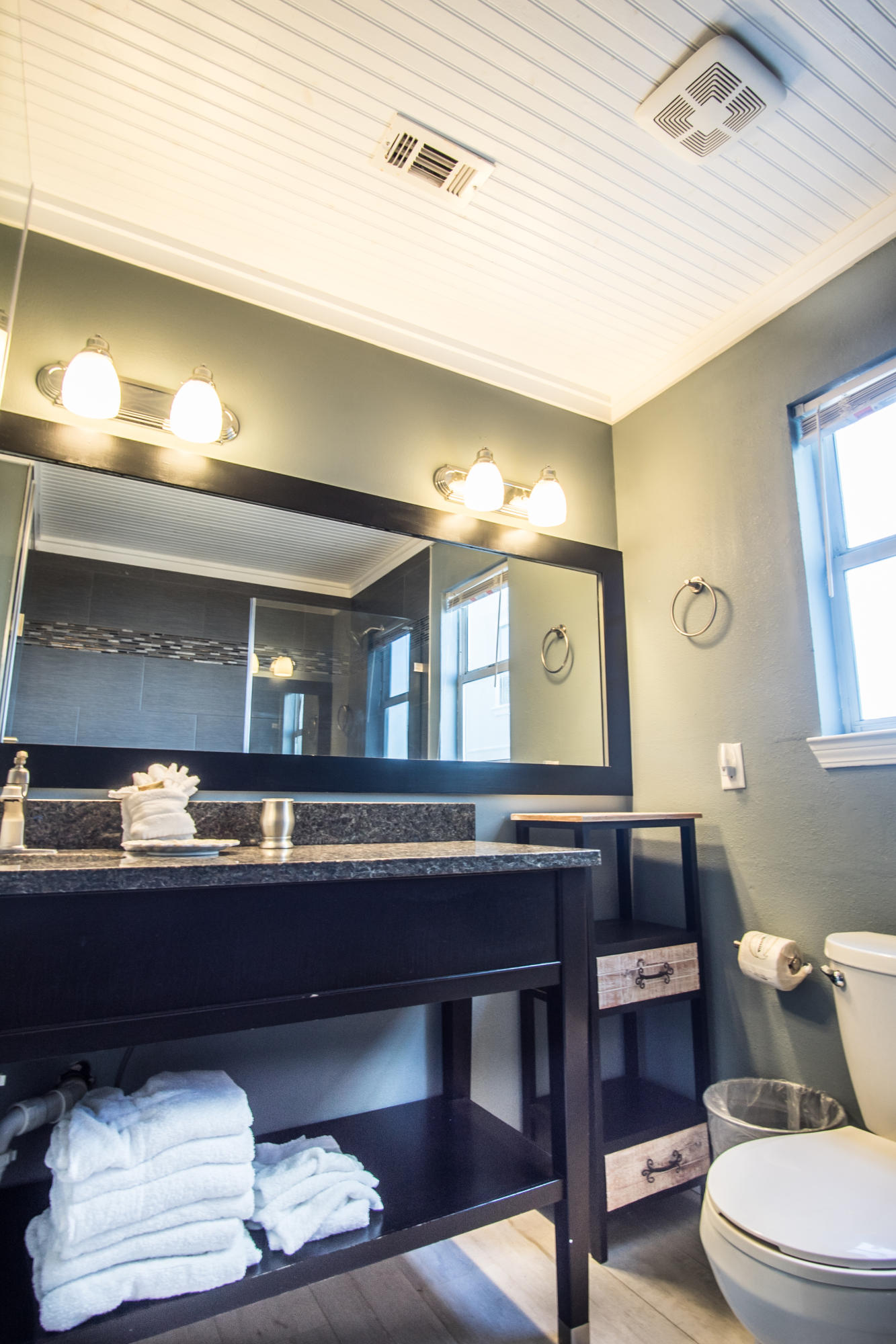 CRYSTAL PIER COURTYARD T/H - Residential