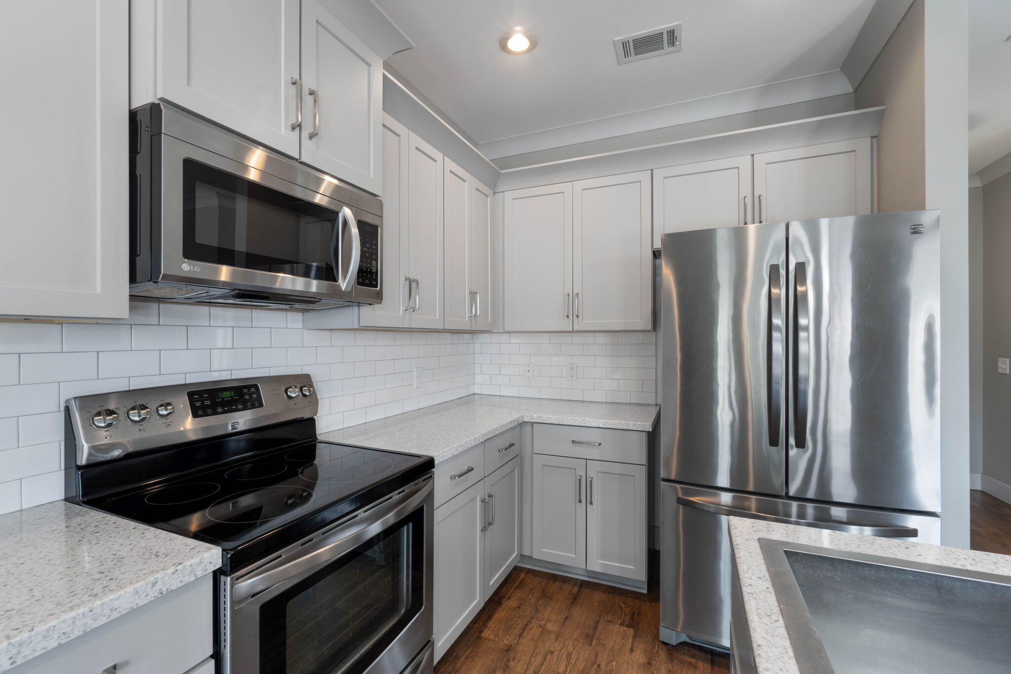 THE PINES - Residential