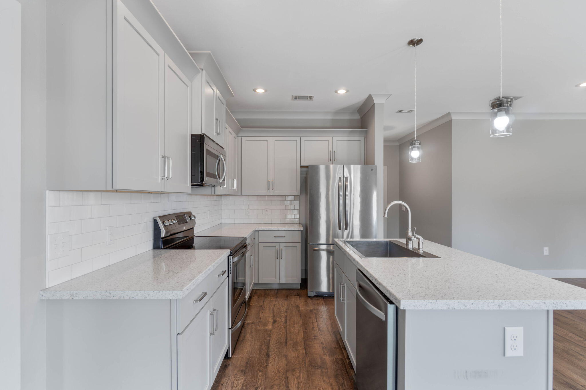 THE PINES - Residential