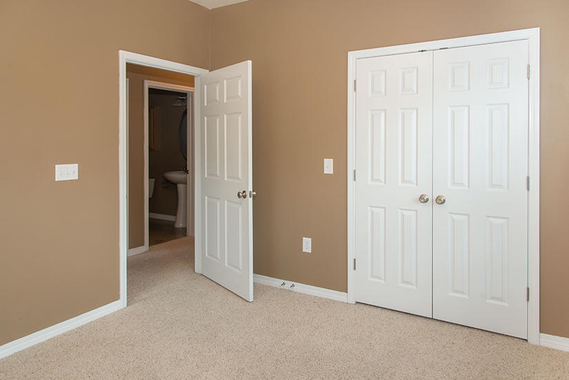 MERIDIAN SQUARE T/H - Residential