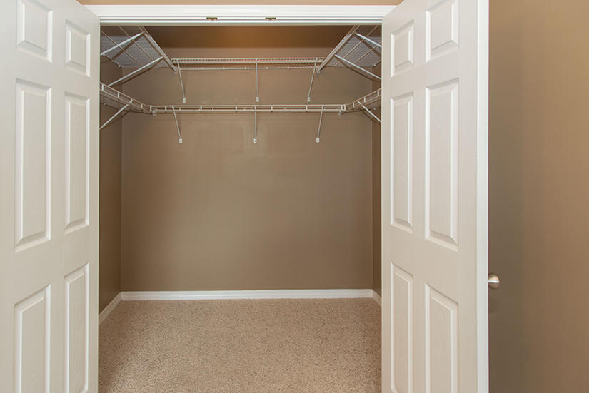 MERIDIAN SQUARE T/H - Residential