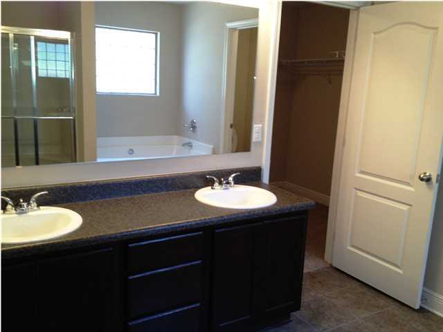 DUGGAN POND ESTATES - Residential