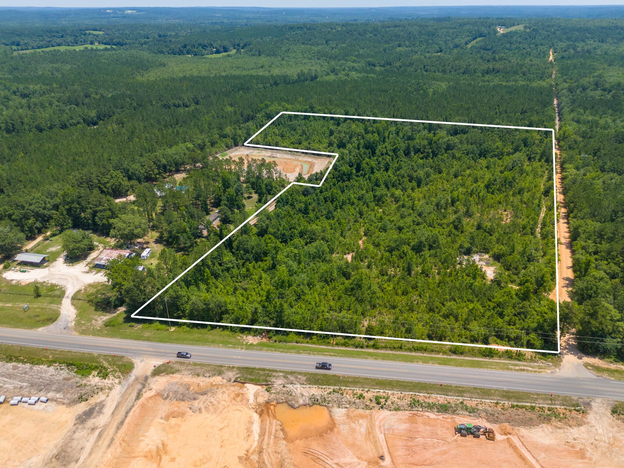 NO RECORDED SUBDIVISION - Land