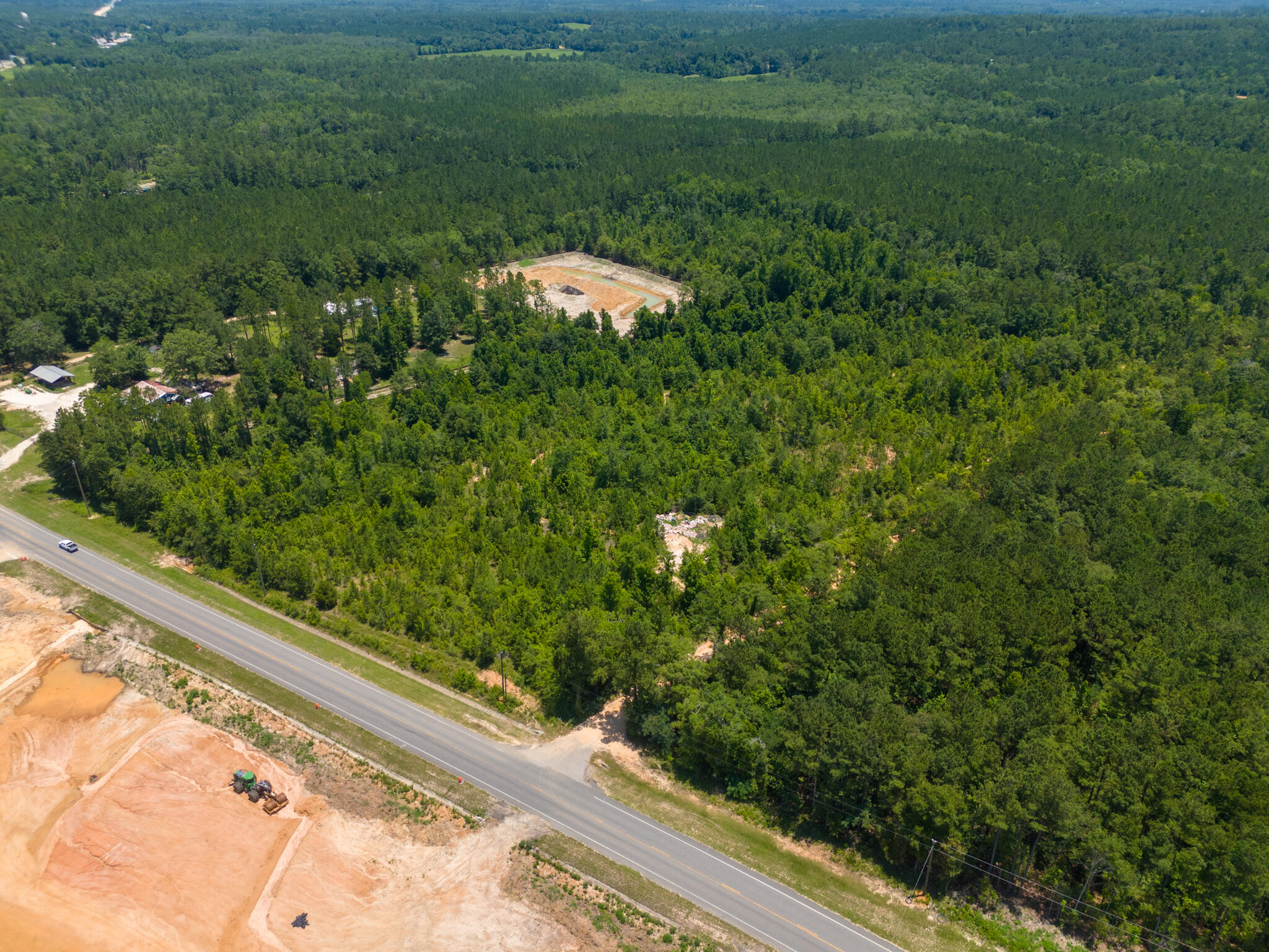 NO RECORDED SUBDIVISION - Land