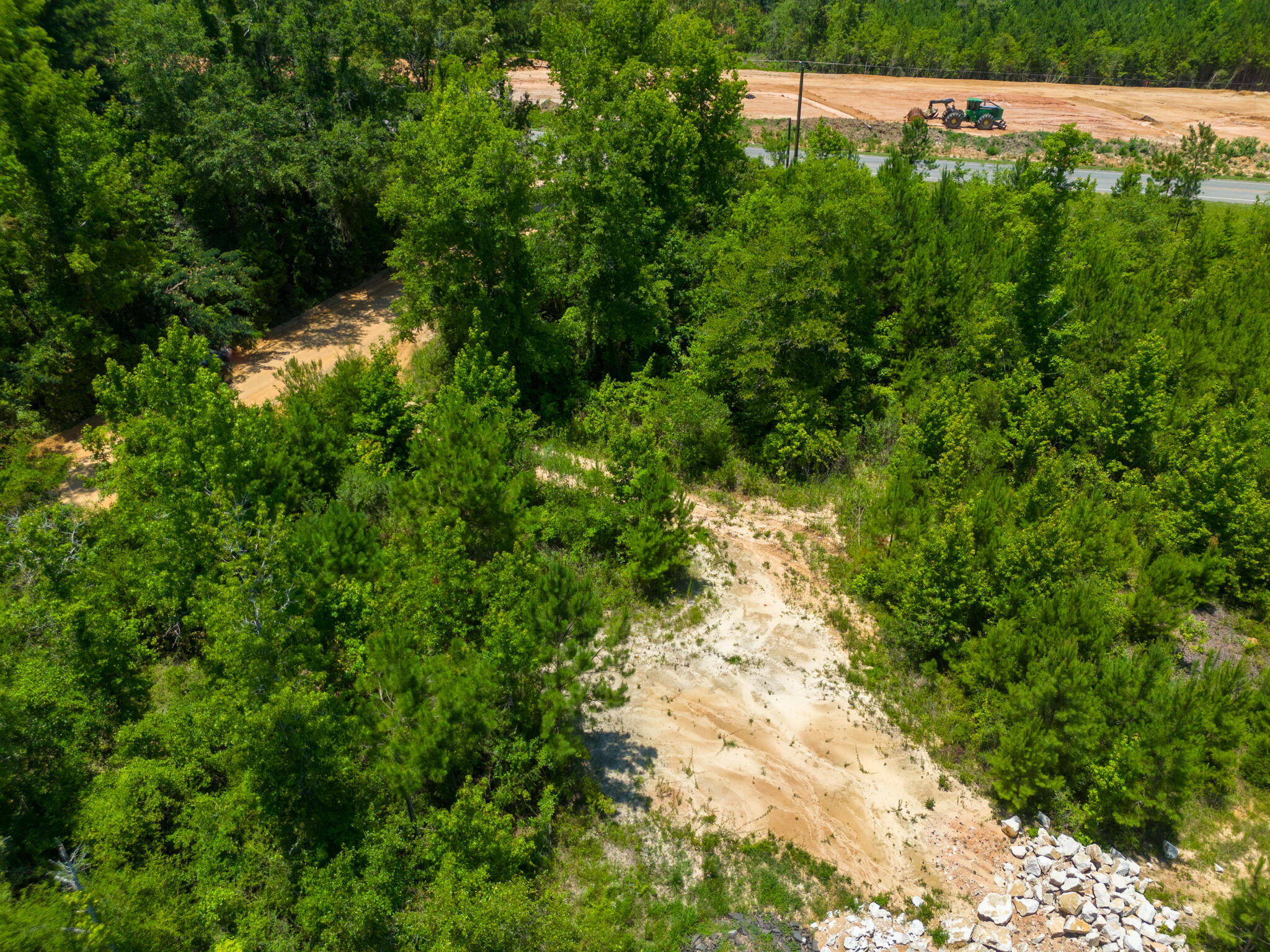 NO RECORDED SUBDIVISION - Land