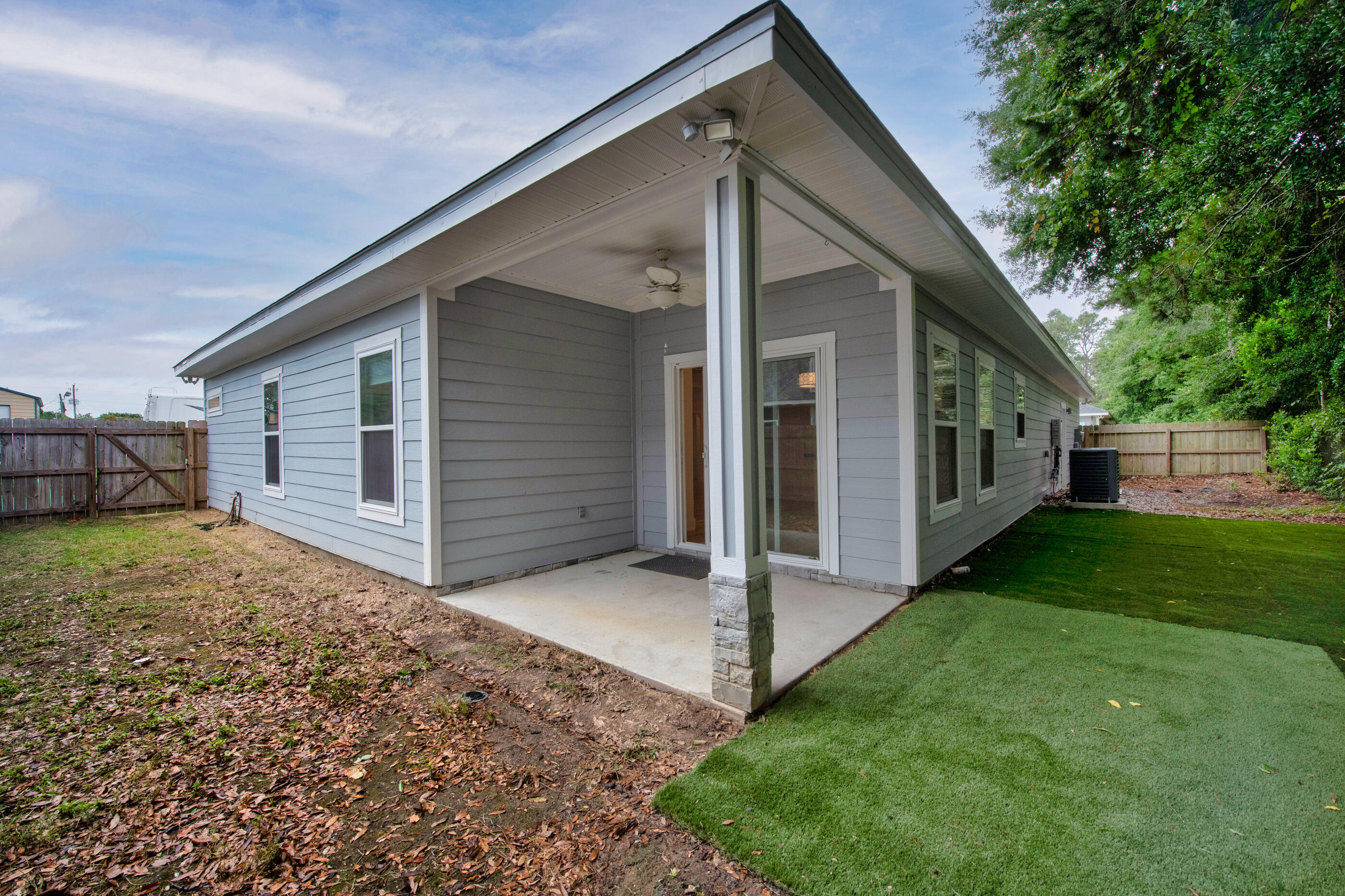 Commanche S/D Lot 5 - Residential