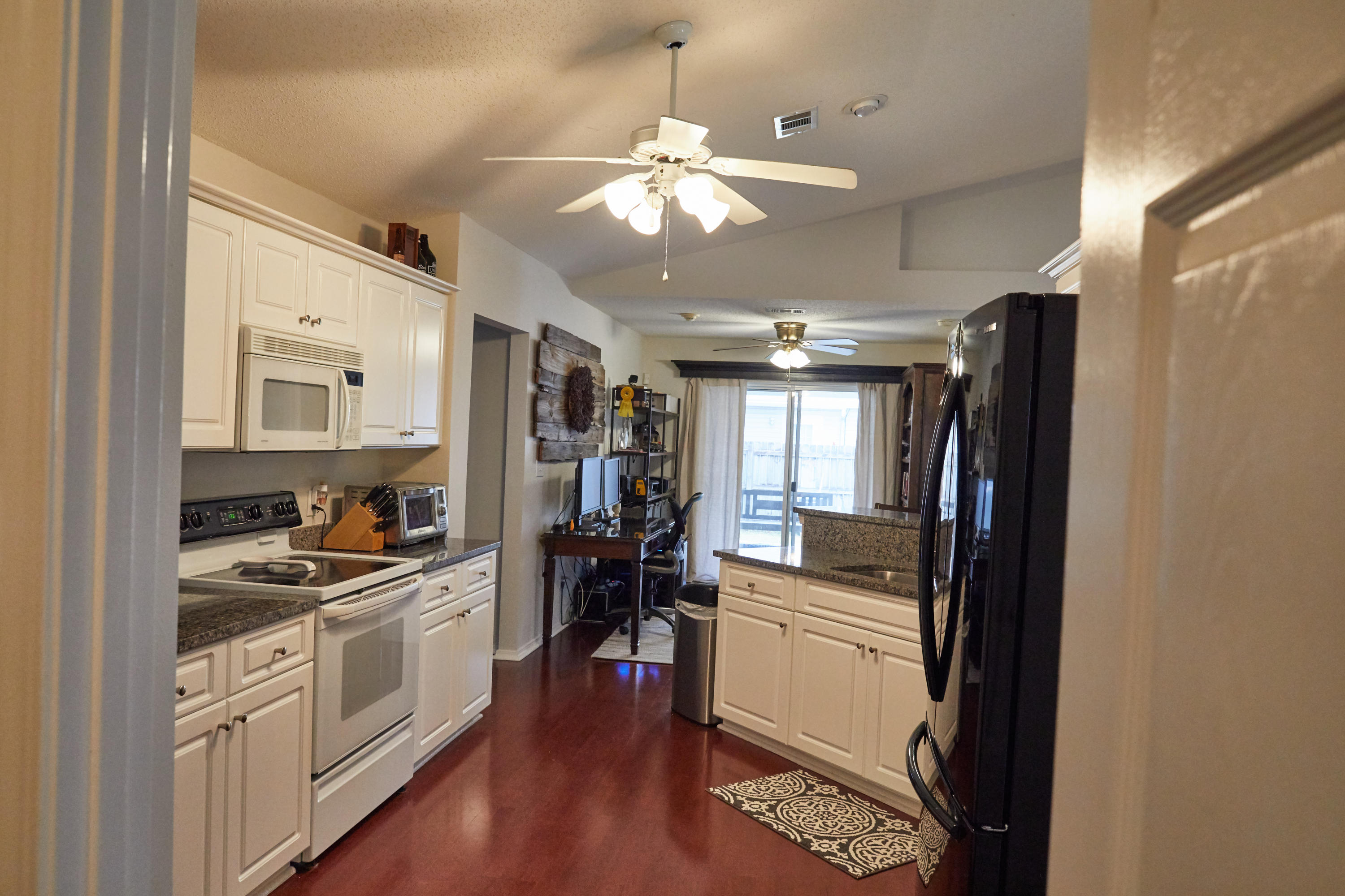 HUNTERS RUN S/D - Residential