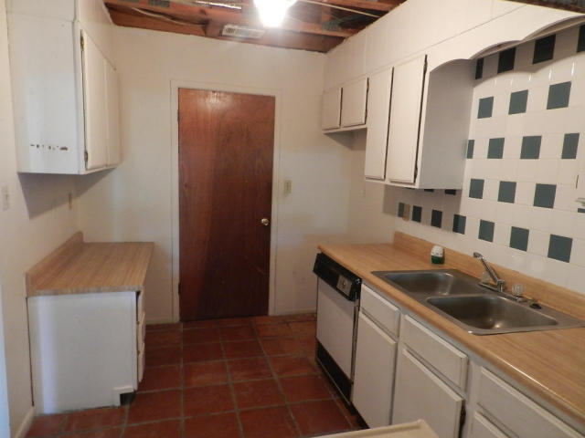 SCOTTWOOD - Residential Lease