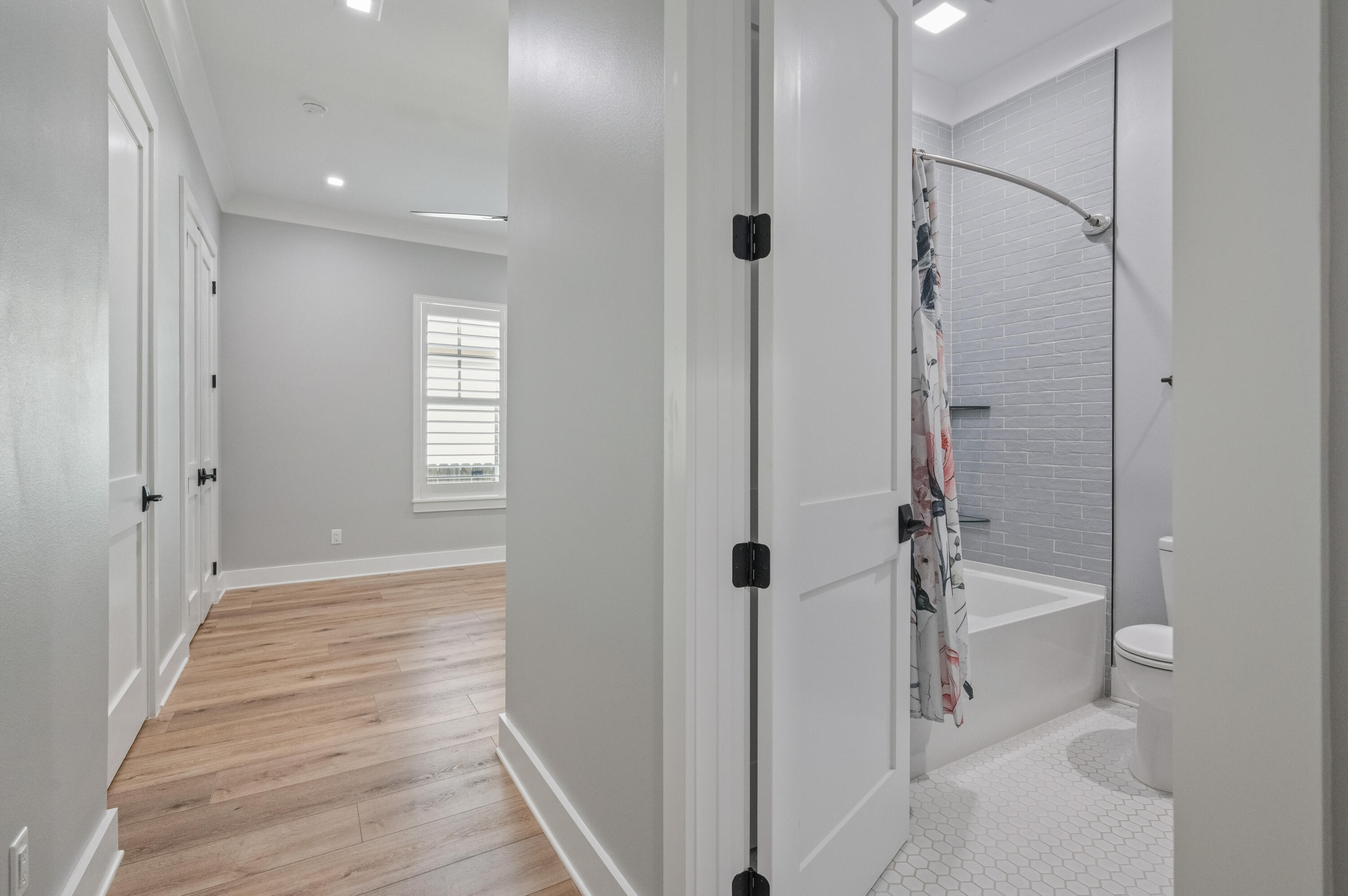 Deer Moss Creek - Residential