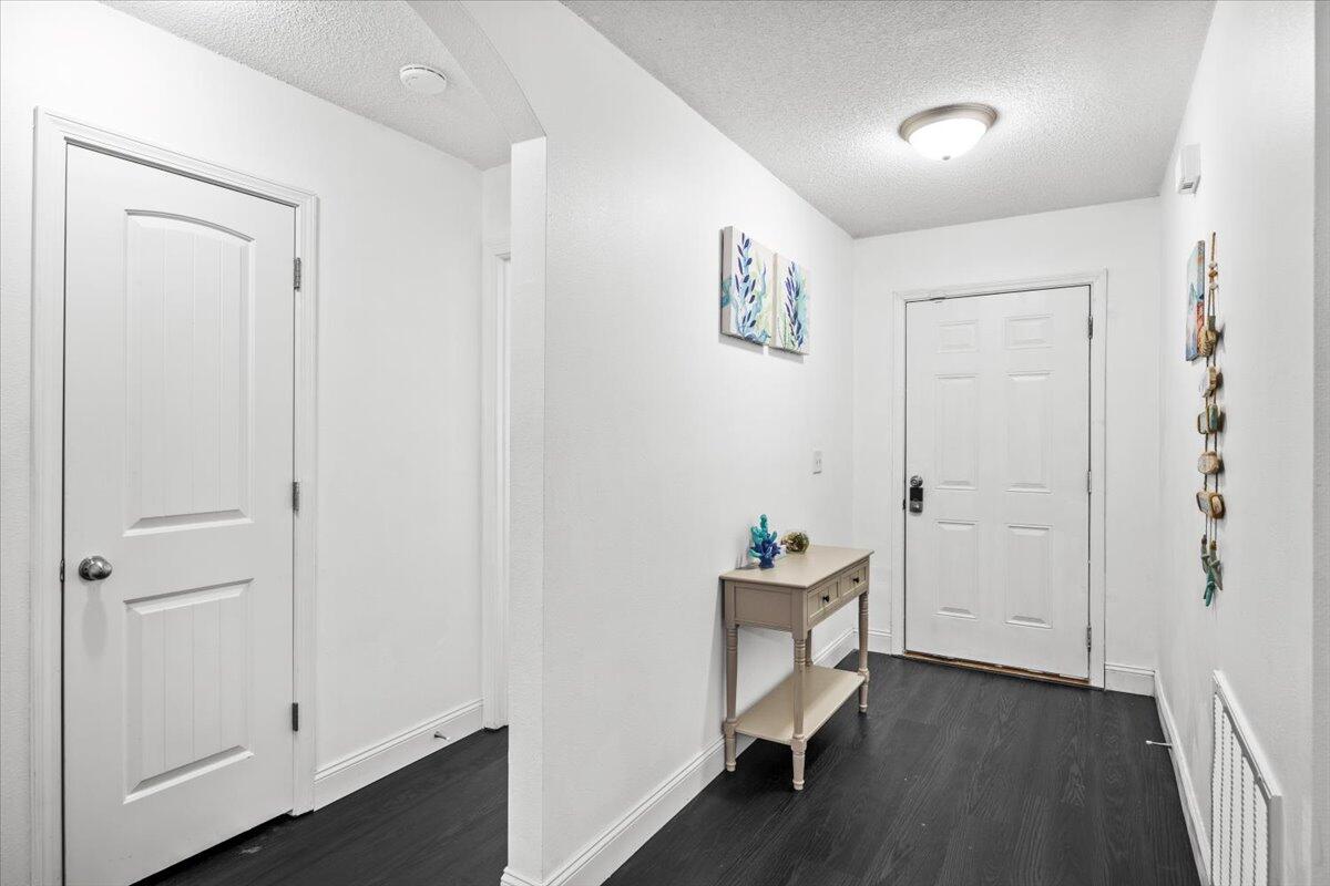 NAVARRE S/D 2ND ADDN - Residential