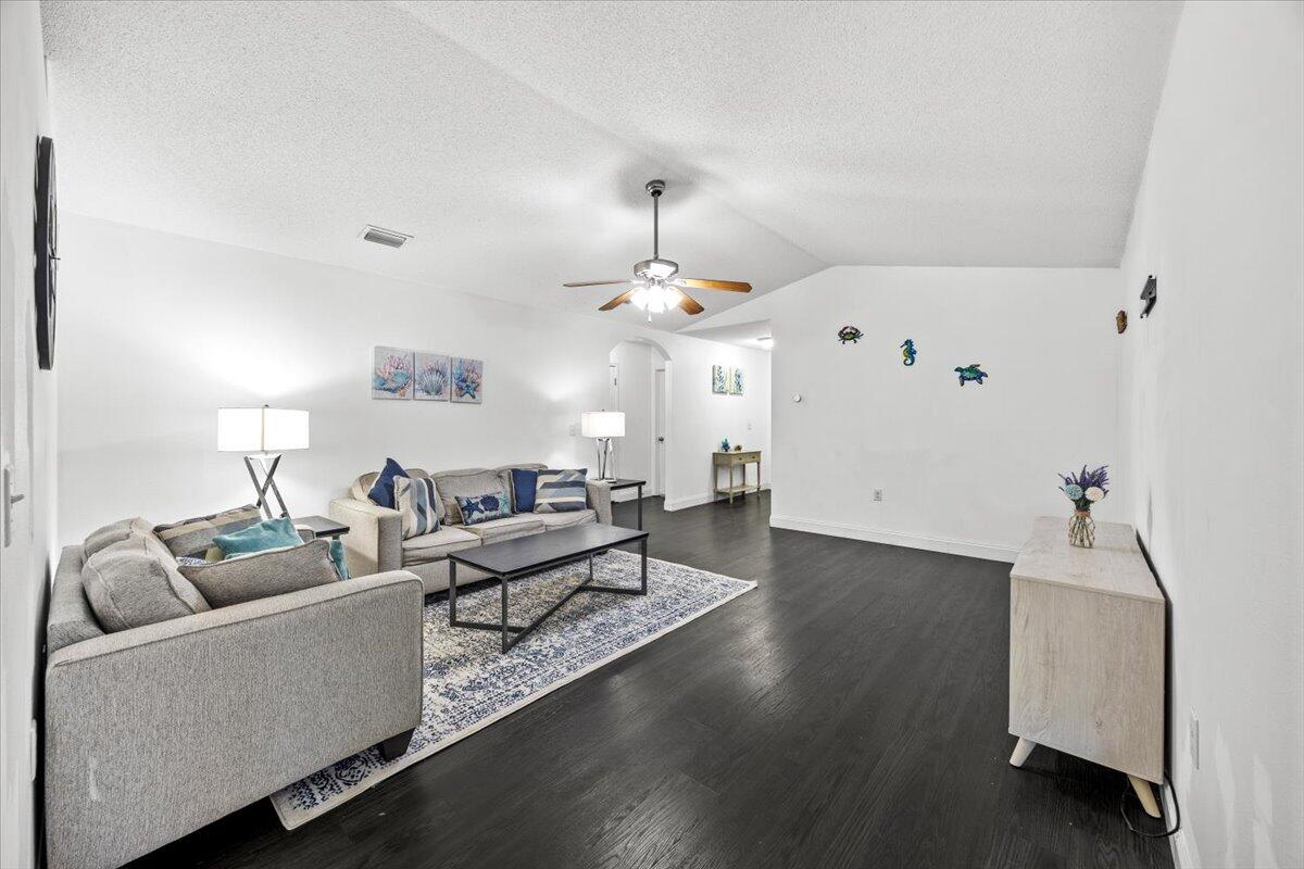 NAVARRE S/D 2ND ADDN - Residential
