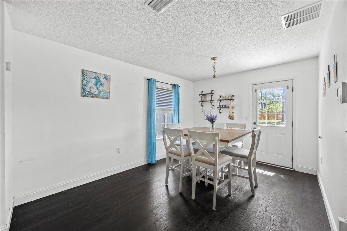 NAVARRE S/D 2ND ADDN - Residential