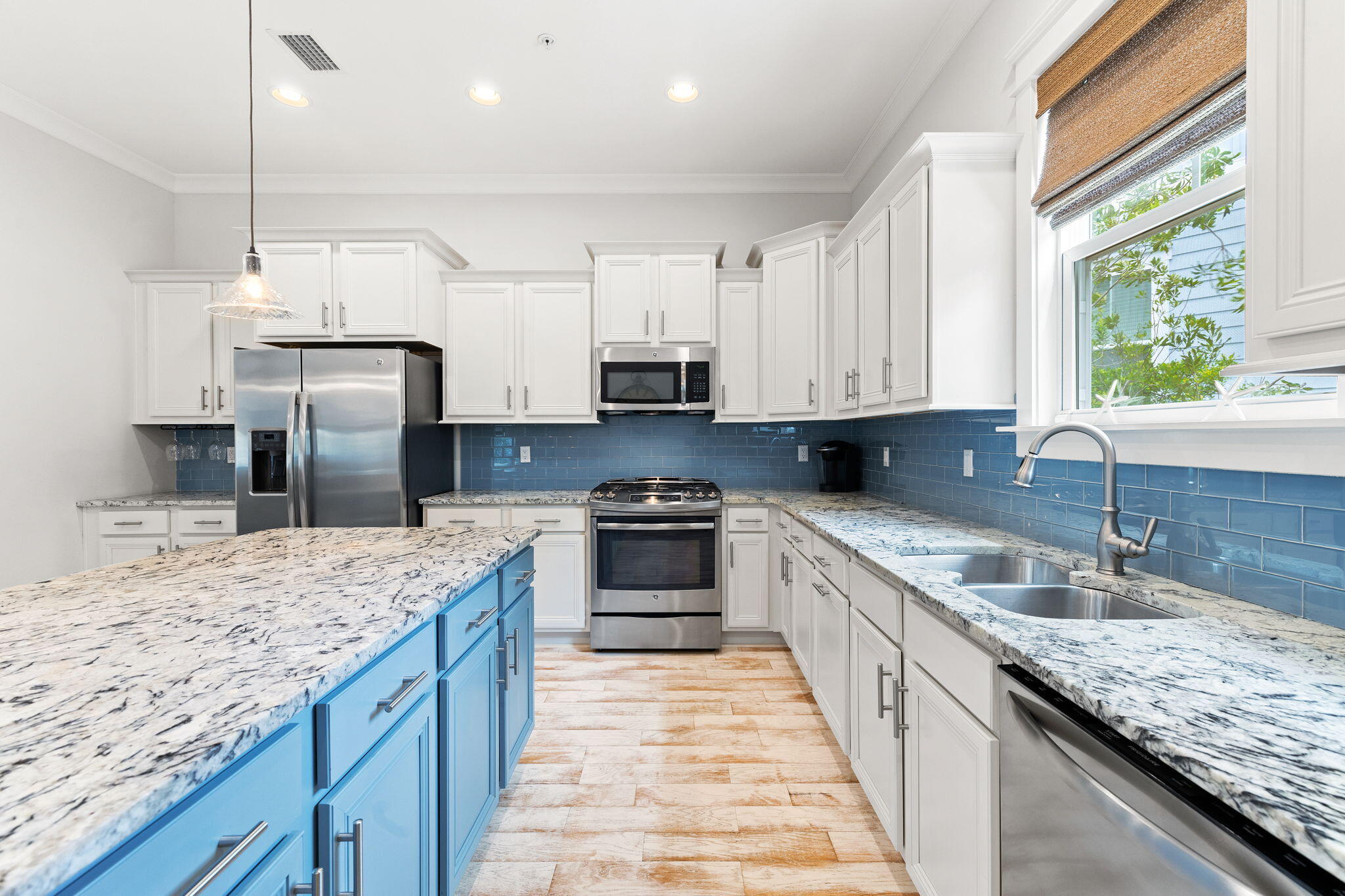 HIGHLAND PARKS - Residential