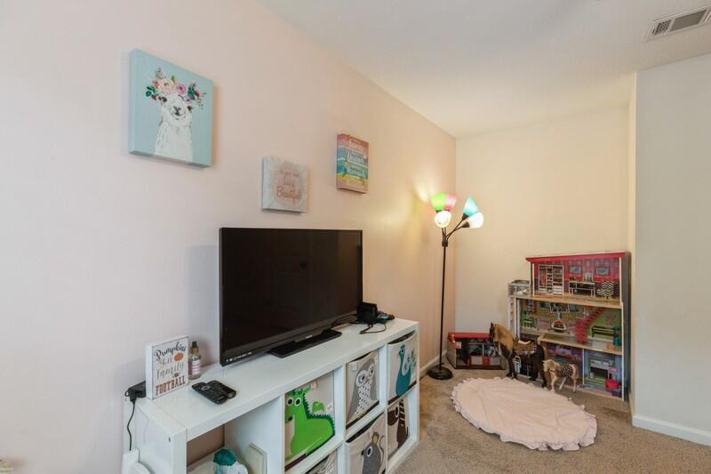 PARTRIDGE HILLS - Residential