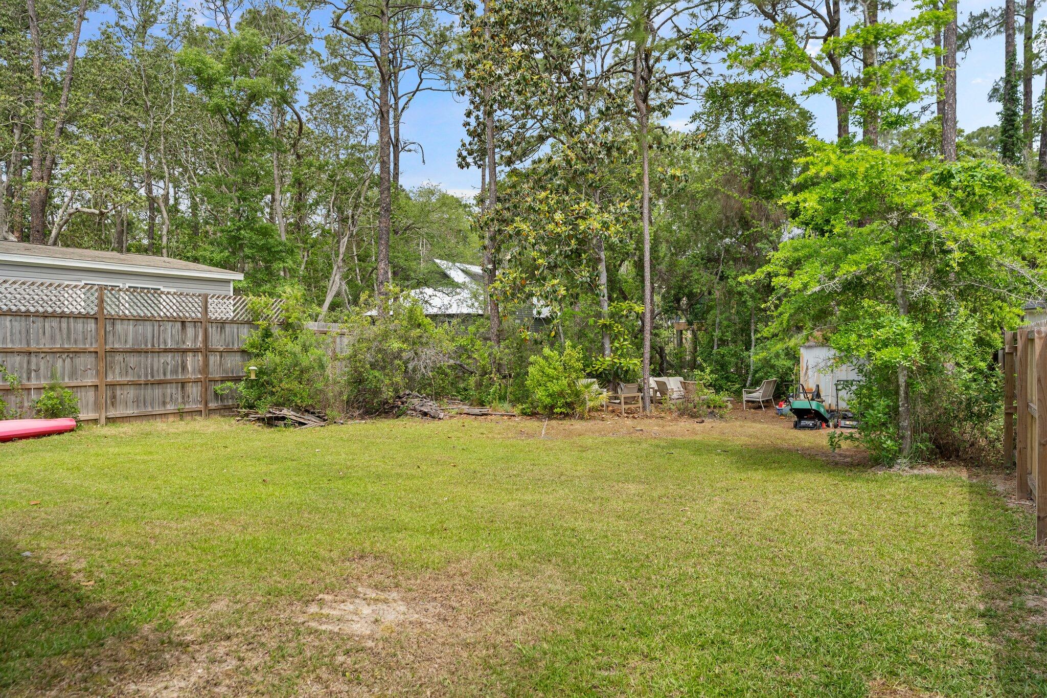 MAGNOLIA BEACH - Residential