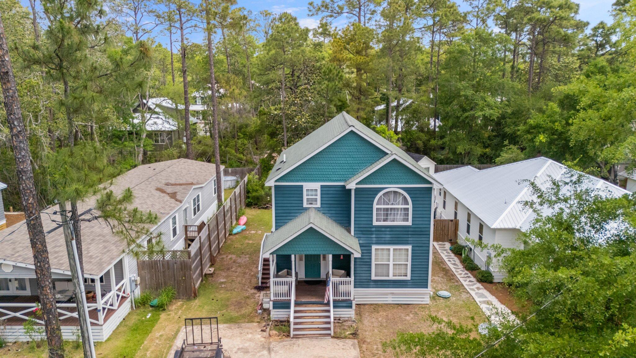MAGNOLIA BEACH - Residential