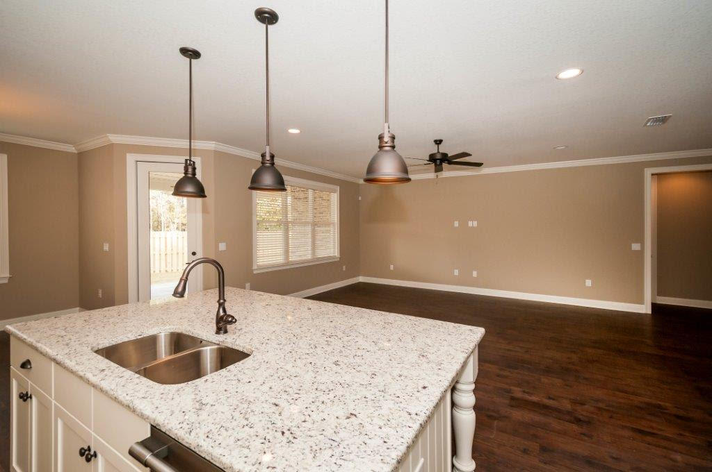 HAMMOCK BAY - Residential