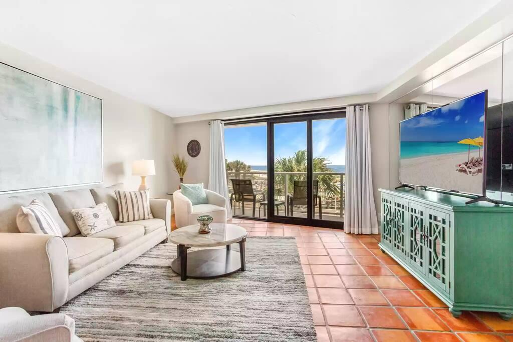 BEACHSIDE TWO - Residential