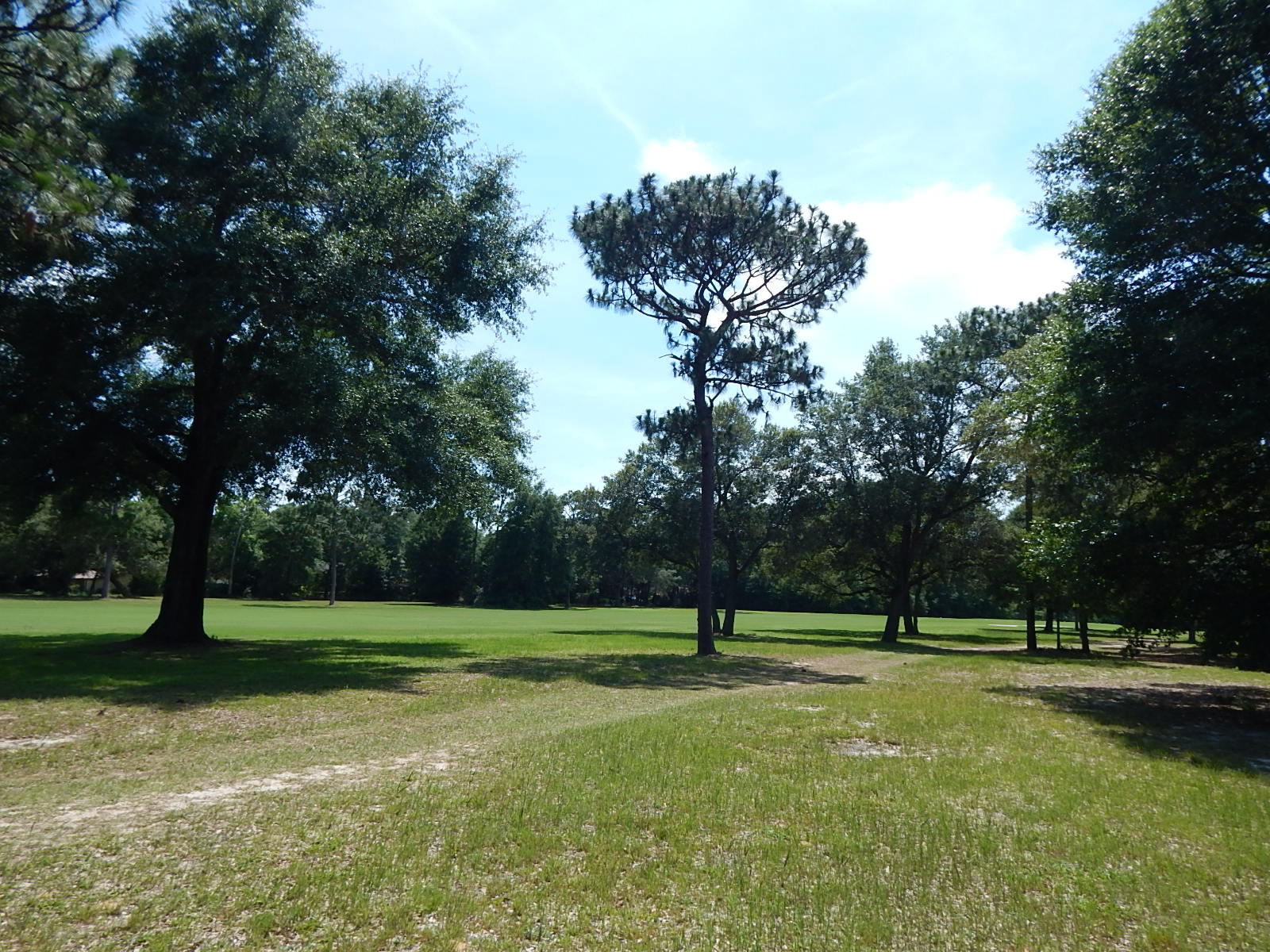 ROCKY BAYOU COUNTRY CLUB ESTATES 1 - Residential