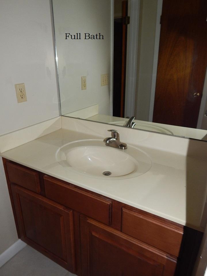 ROCKY BAYOU COUNTRY CLUB ESTATES 1 - Residential