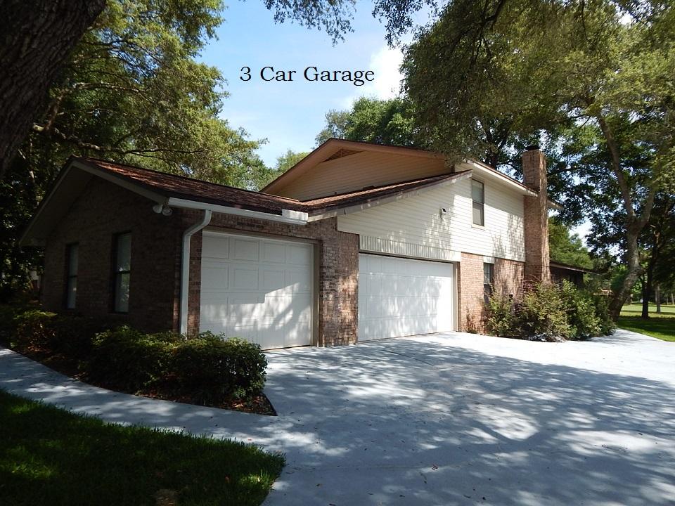 ROCKY BAYOU COUNTRY CLUB ESTATES 1 - Residential