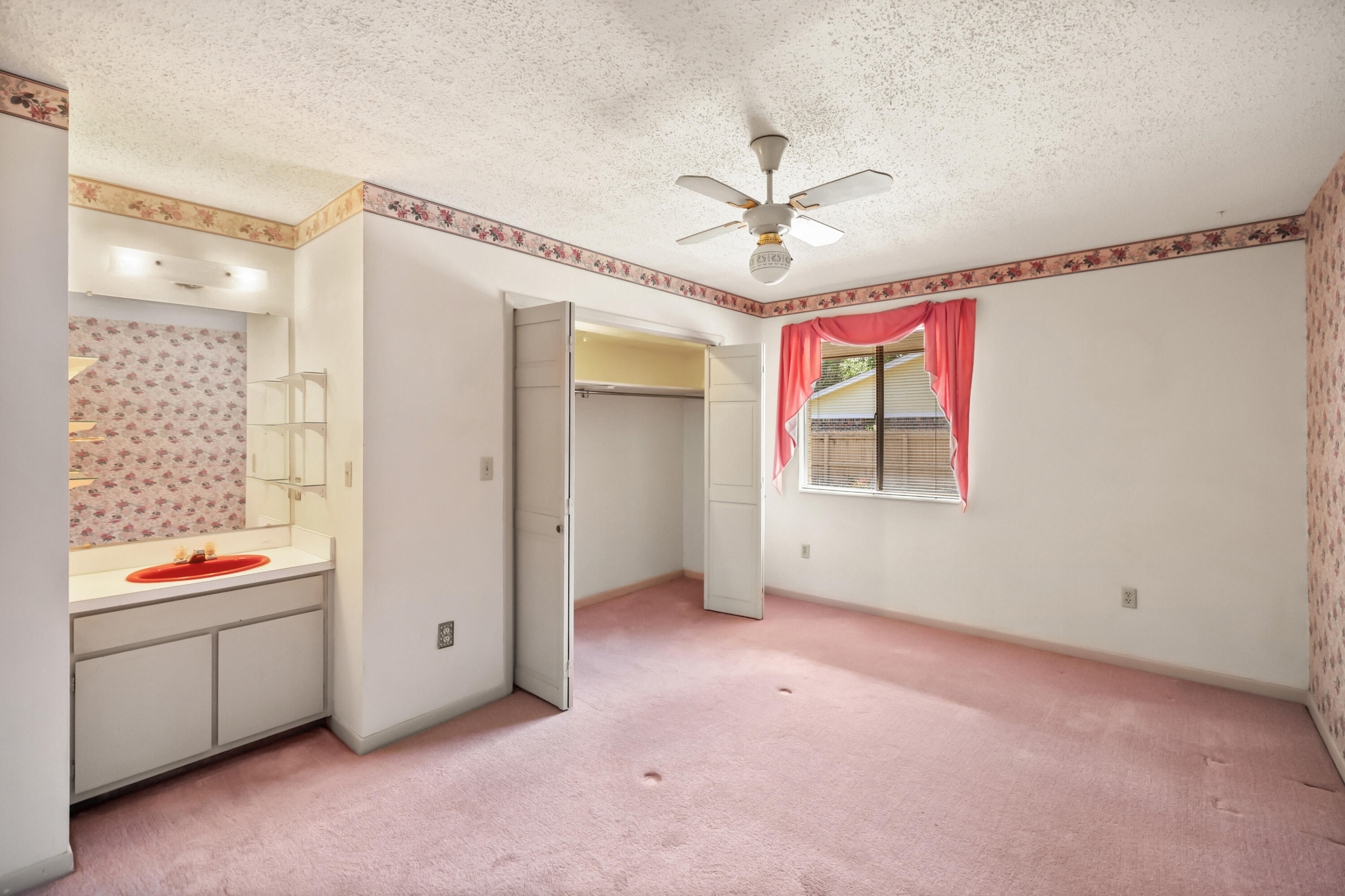 ROCKY BAYOU COUNTRY CLUB ESTATES 1 - Residential