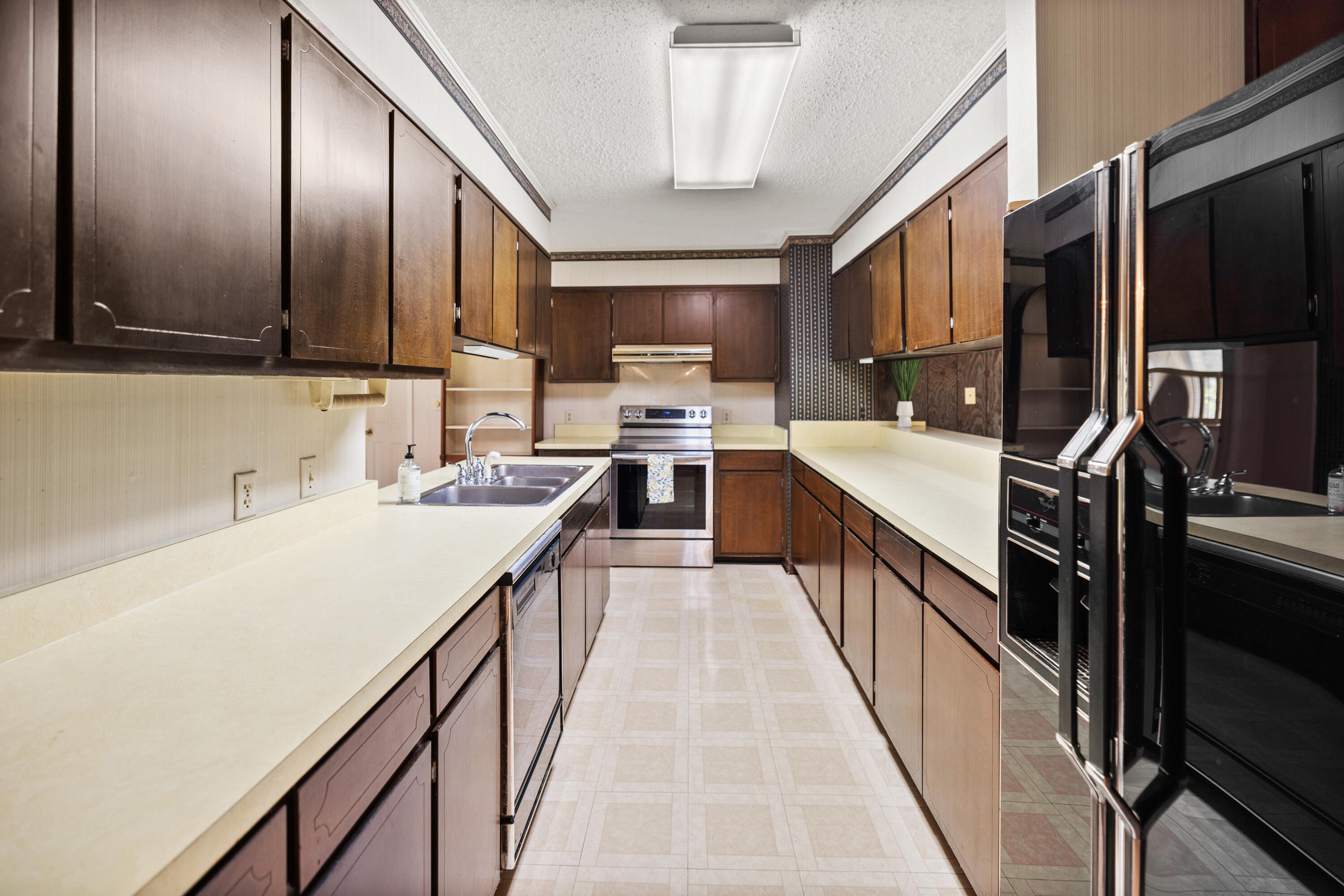 ROCKY BAYOU COUNTRY CLUB ESTATES 1 - Residential