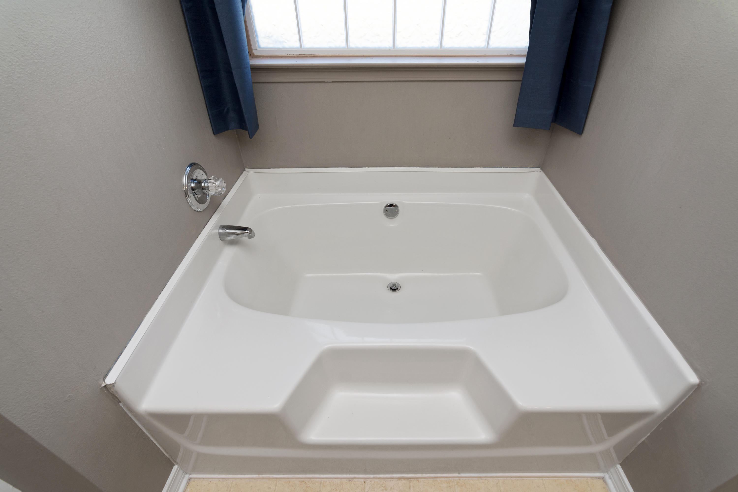 SILVER OAKS PH 2 - Residential